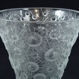 Vase 1960 with stylized flowers.