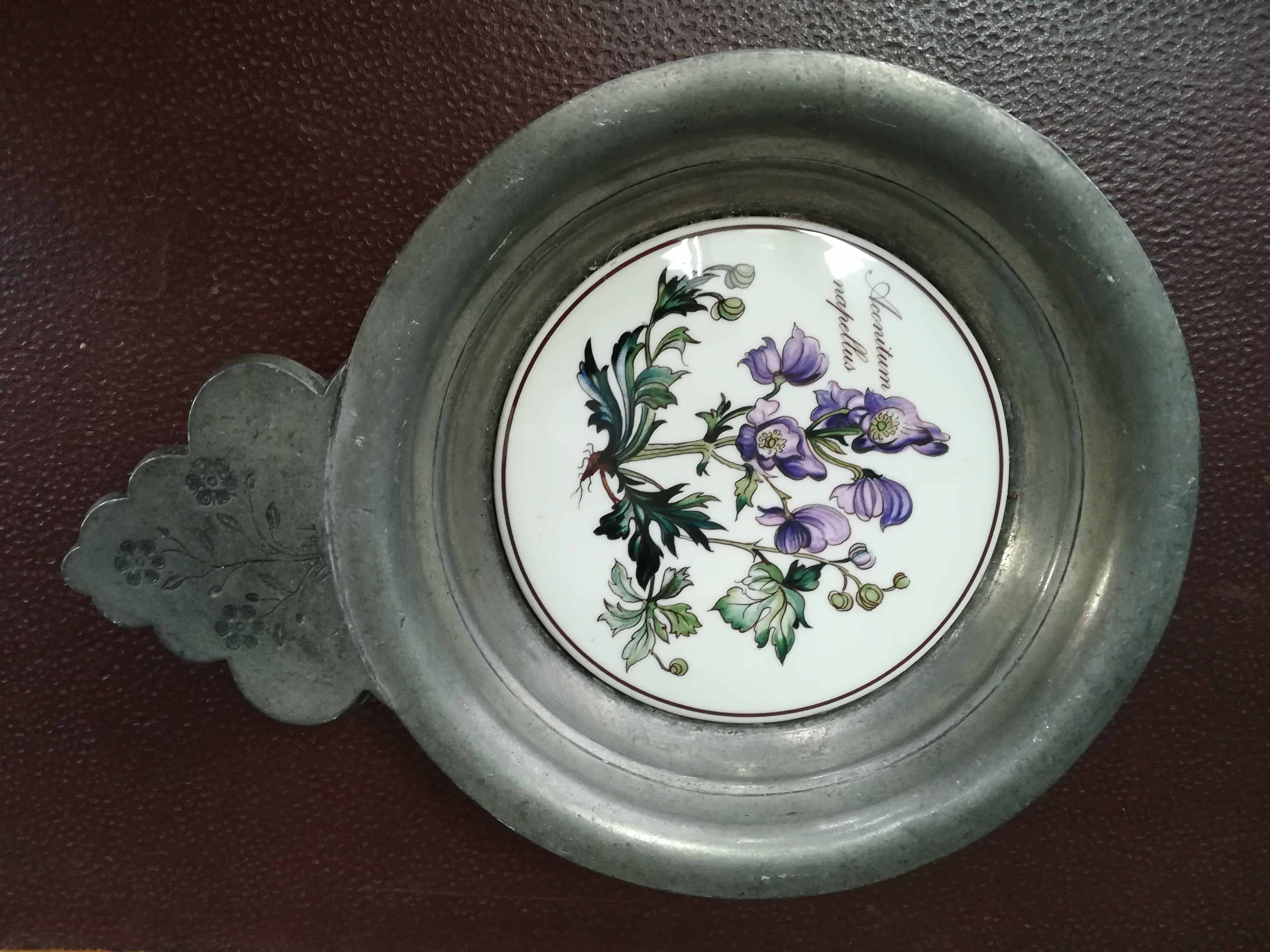 Coupelle porcelaine étain