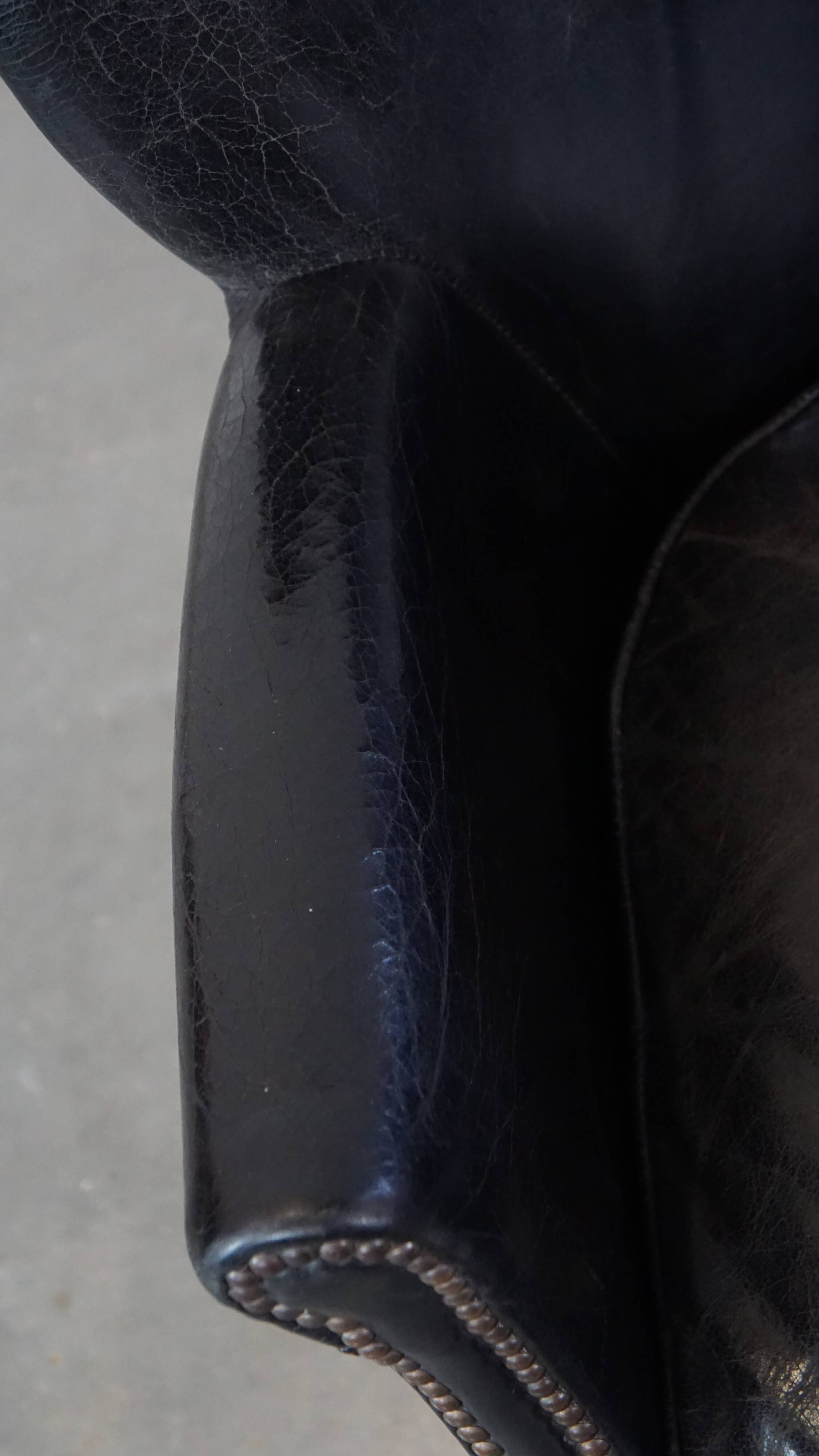 Fauteuil en cuir noir