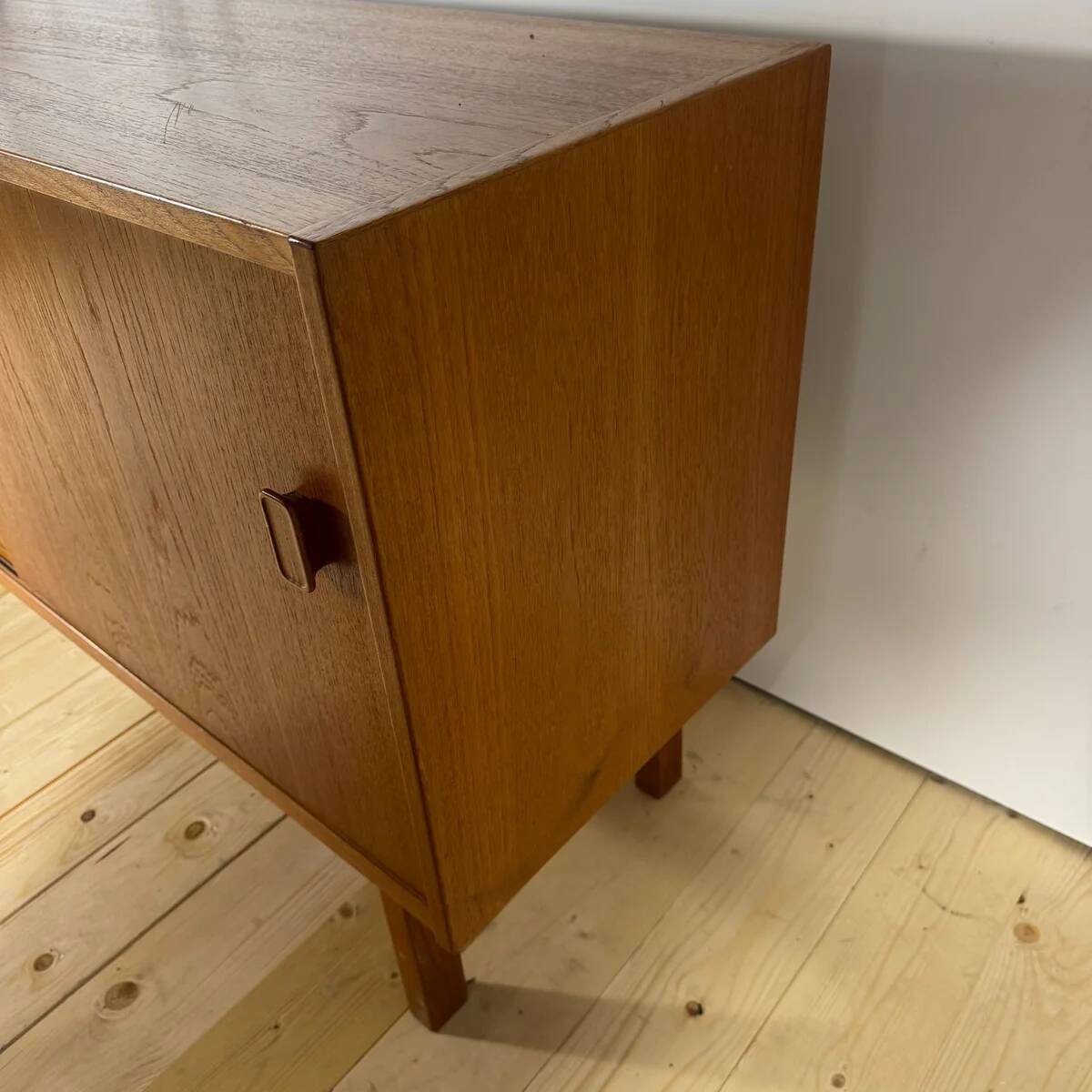 “Arild” sideboard by Nils Jonsson for Troeds – Sweden, 1960