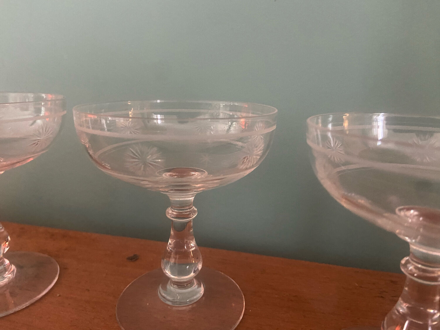 Série de 4 coupes à champagne en cristal