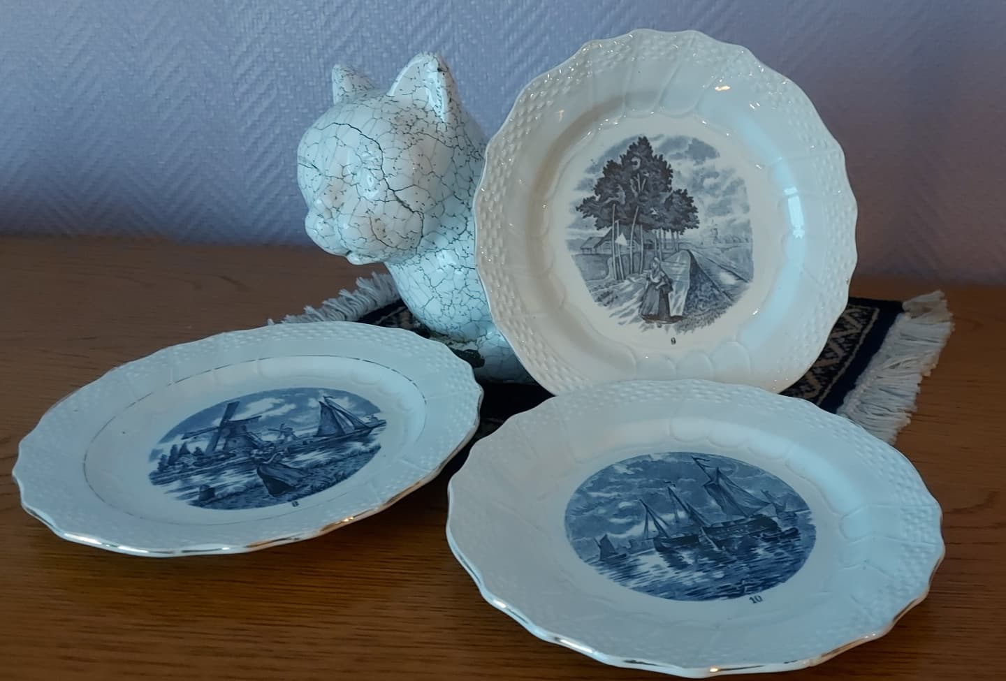 3 delft collection plates, serie hallage, moulin des loups