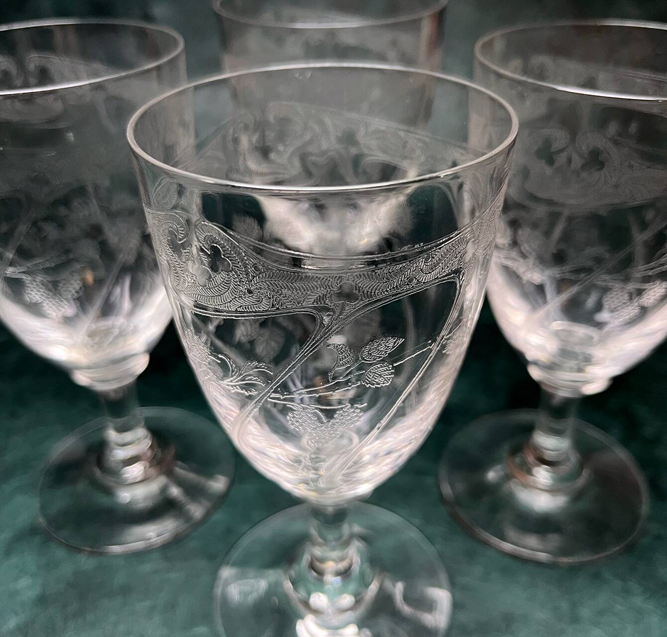 Verres à pied en cristal