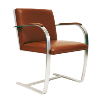 Fauteuil brno Mies Van Der Rohe, édité par Knoll