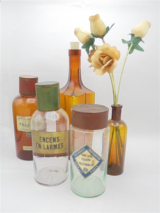 Lot of 2 vials of apothecary