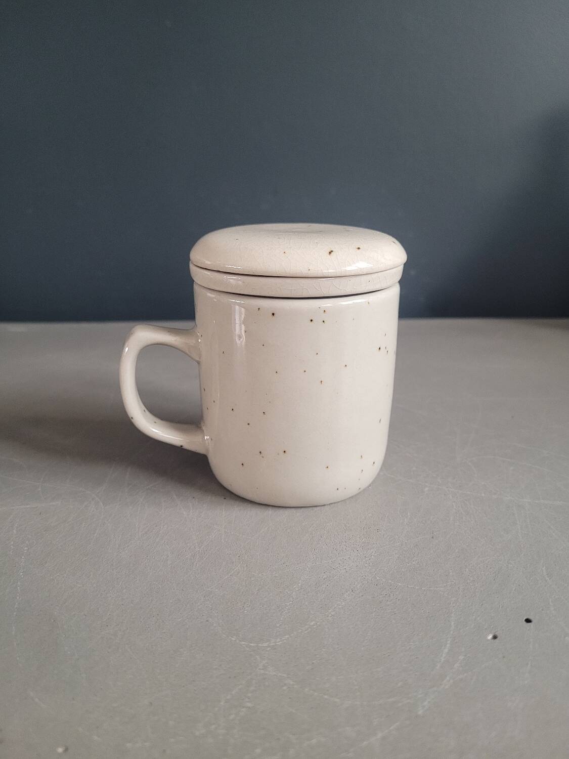 Tasse à thé vintage avec filtre et couvercle
