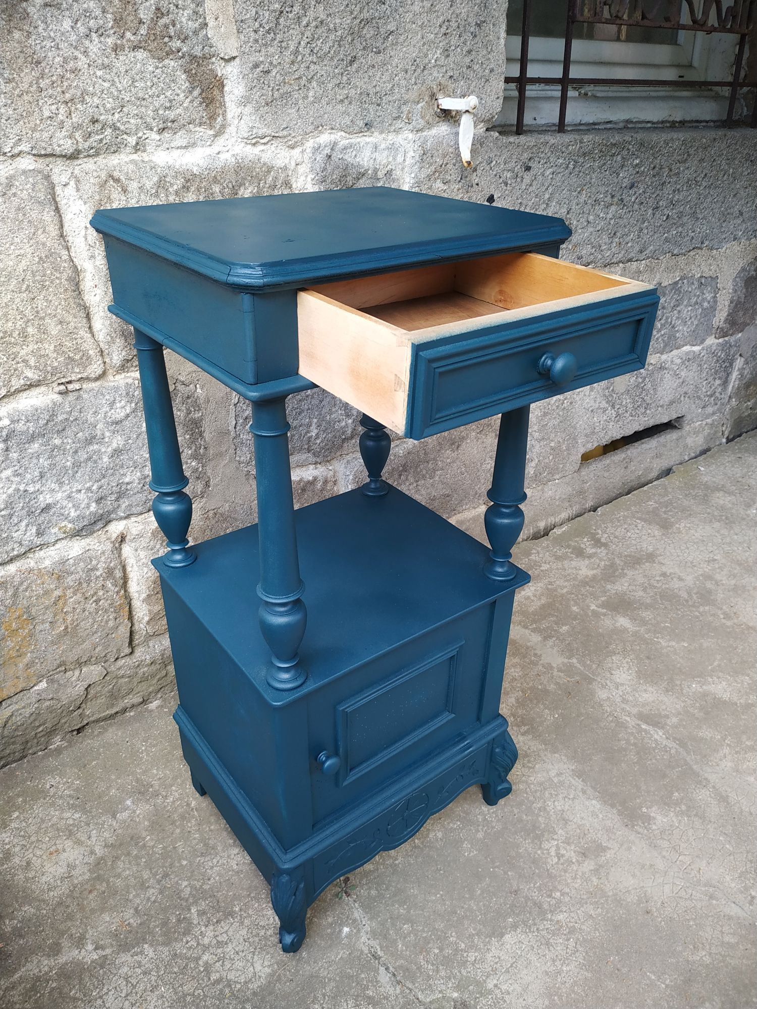 Old painted extra furniture bedside table