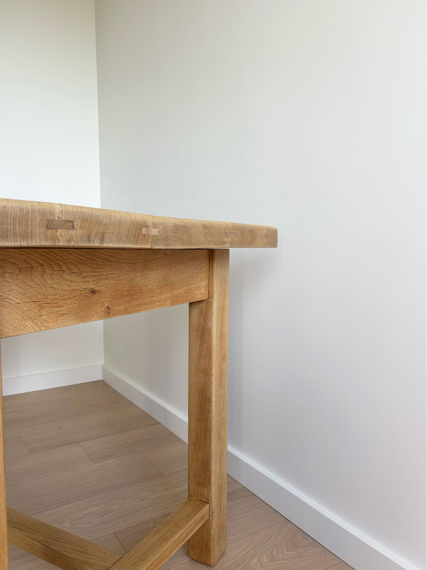 Old farmhouse table in solid oak with a drawer.