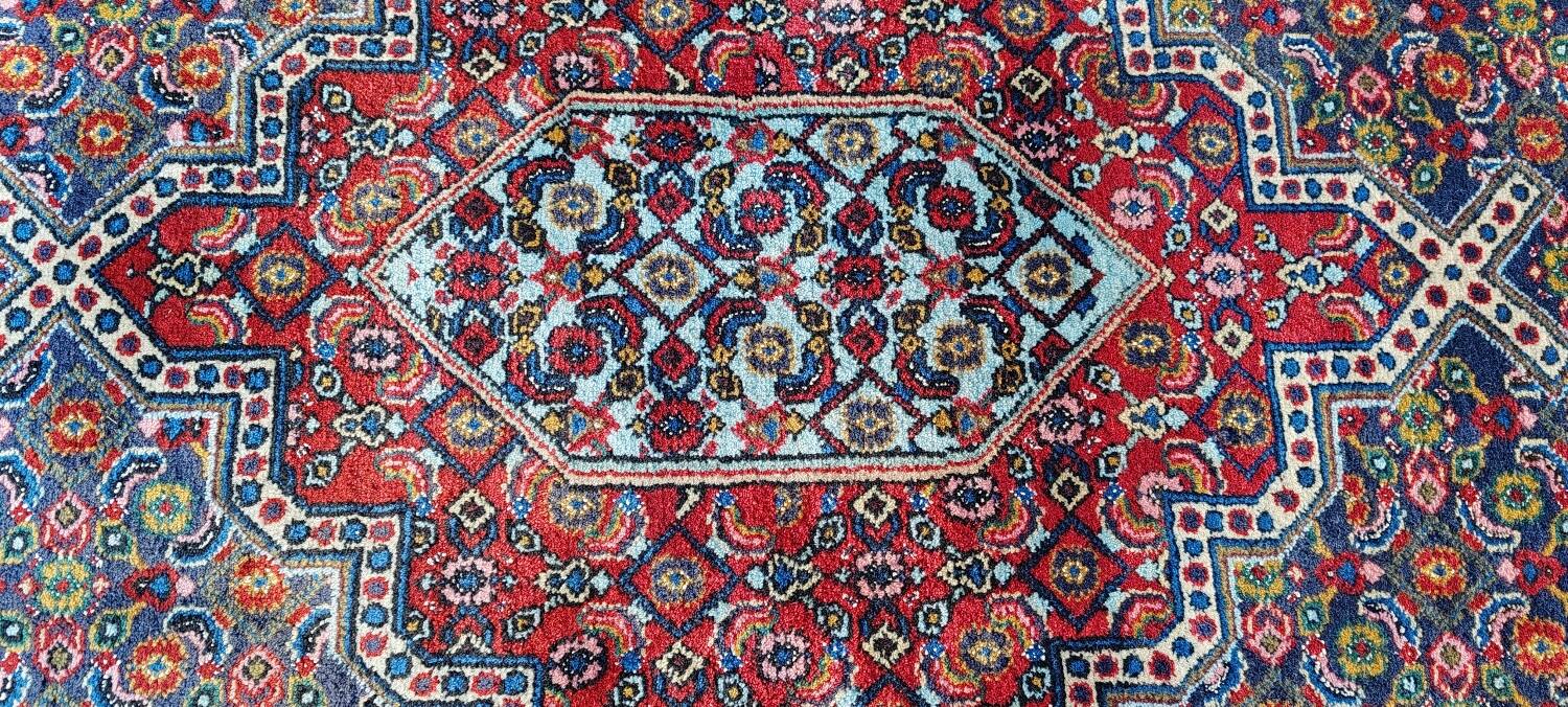 Large Oriental carpet Meshkin