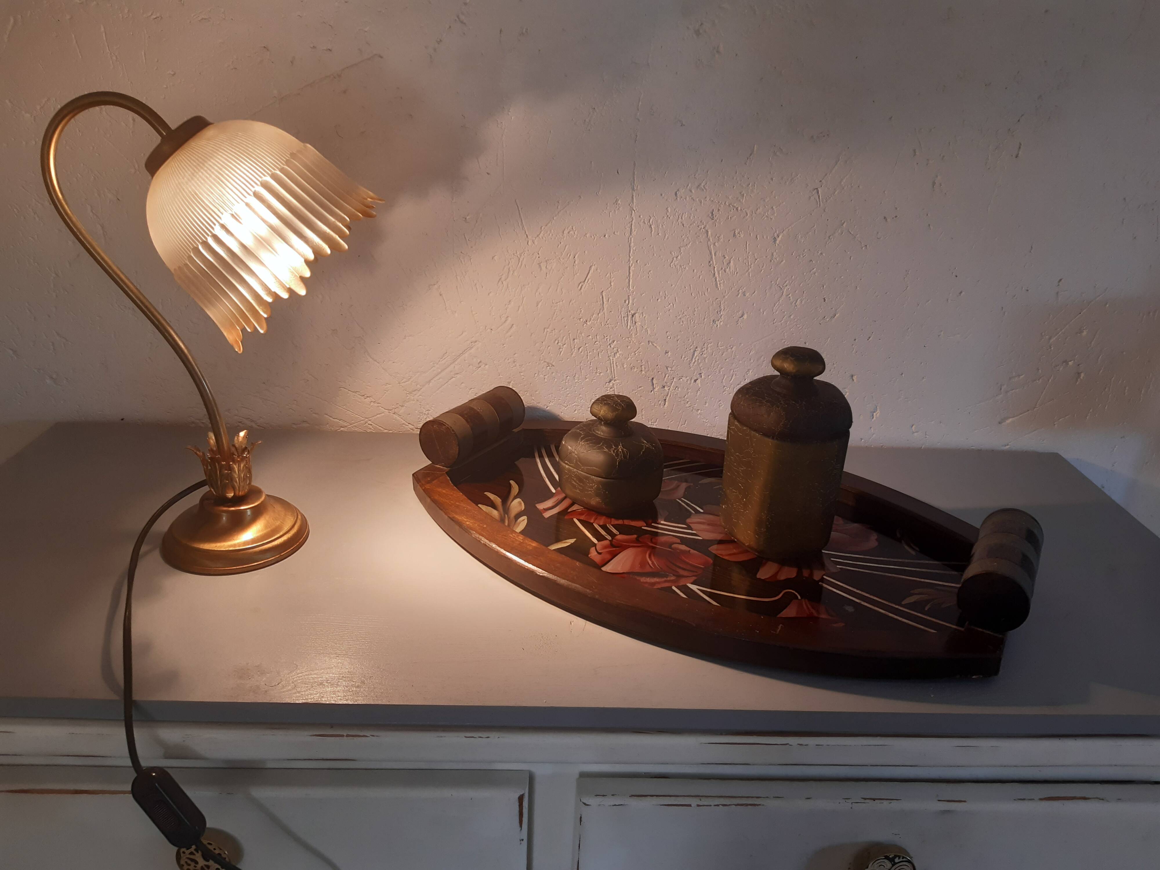 Art deco globe tulip glass lamp