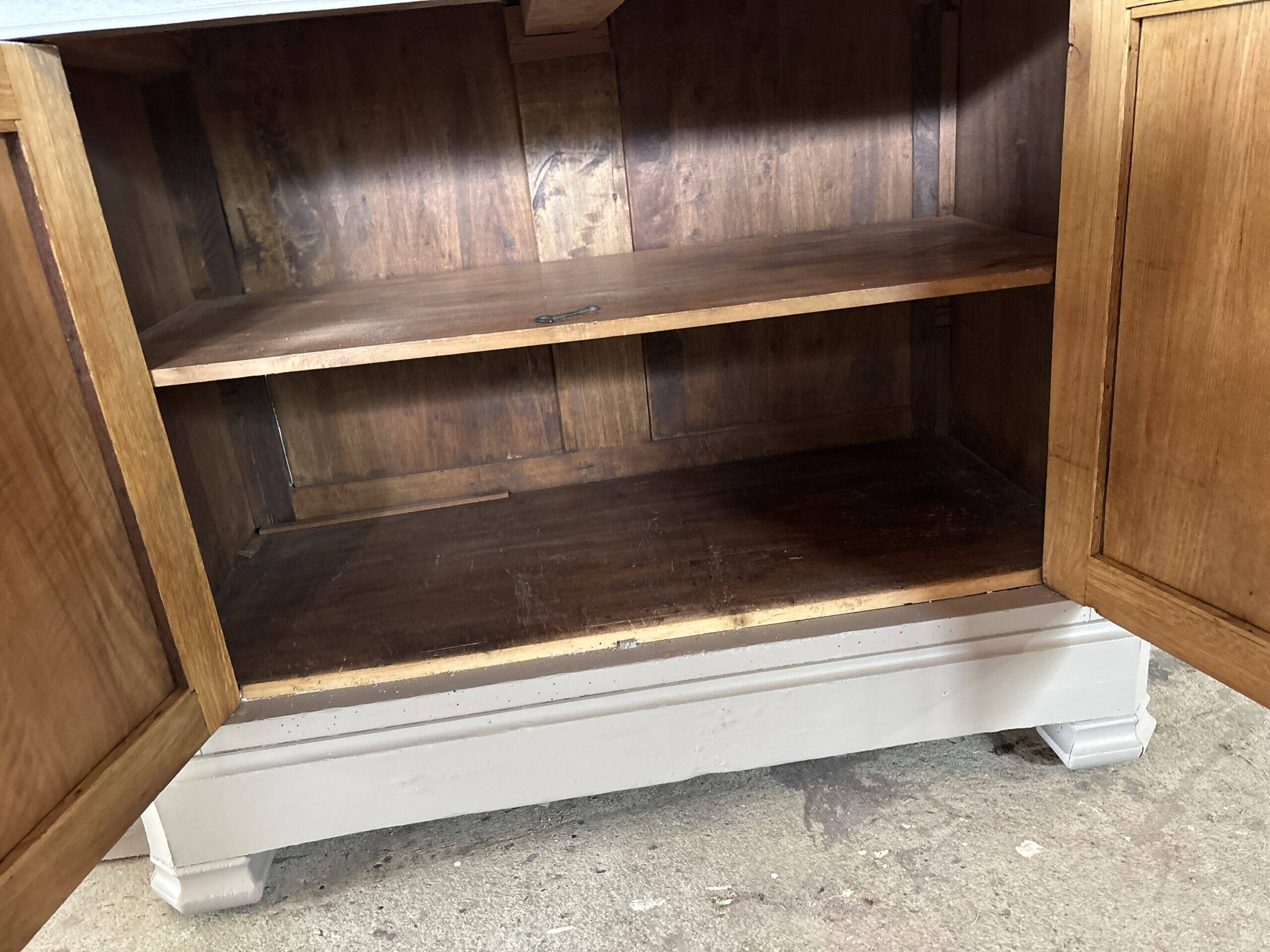 Buffet en noyer relooké