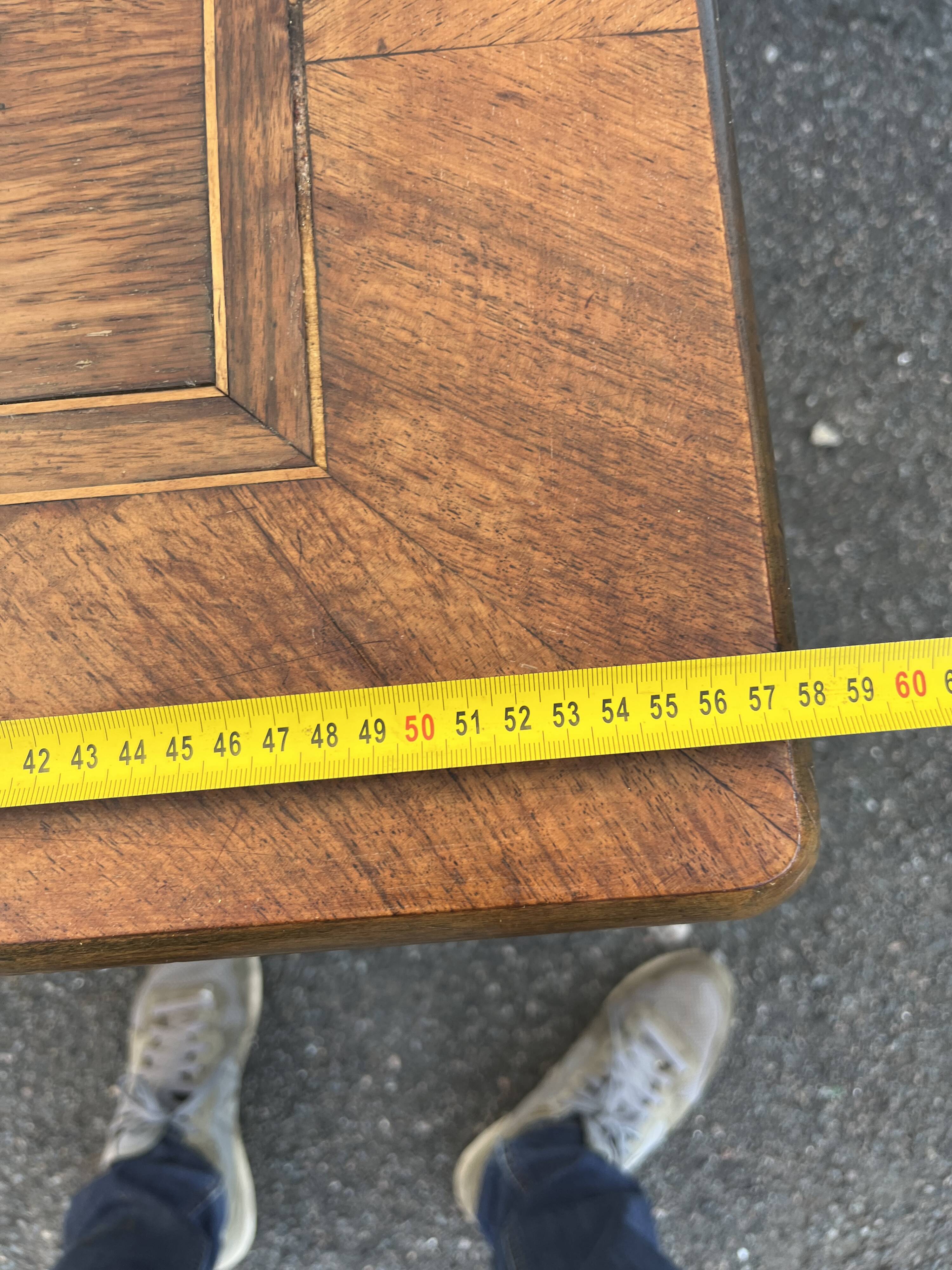 Inlaid work table with floral decoration – Louis XV style