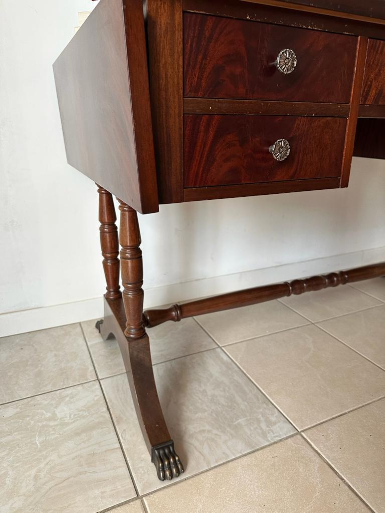 English style lion's legs desk