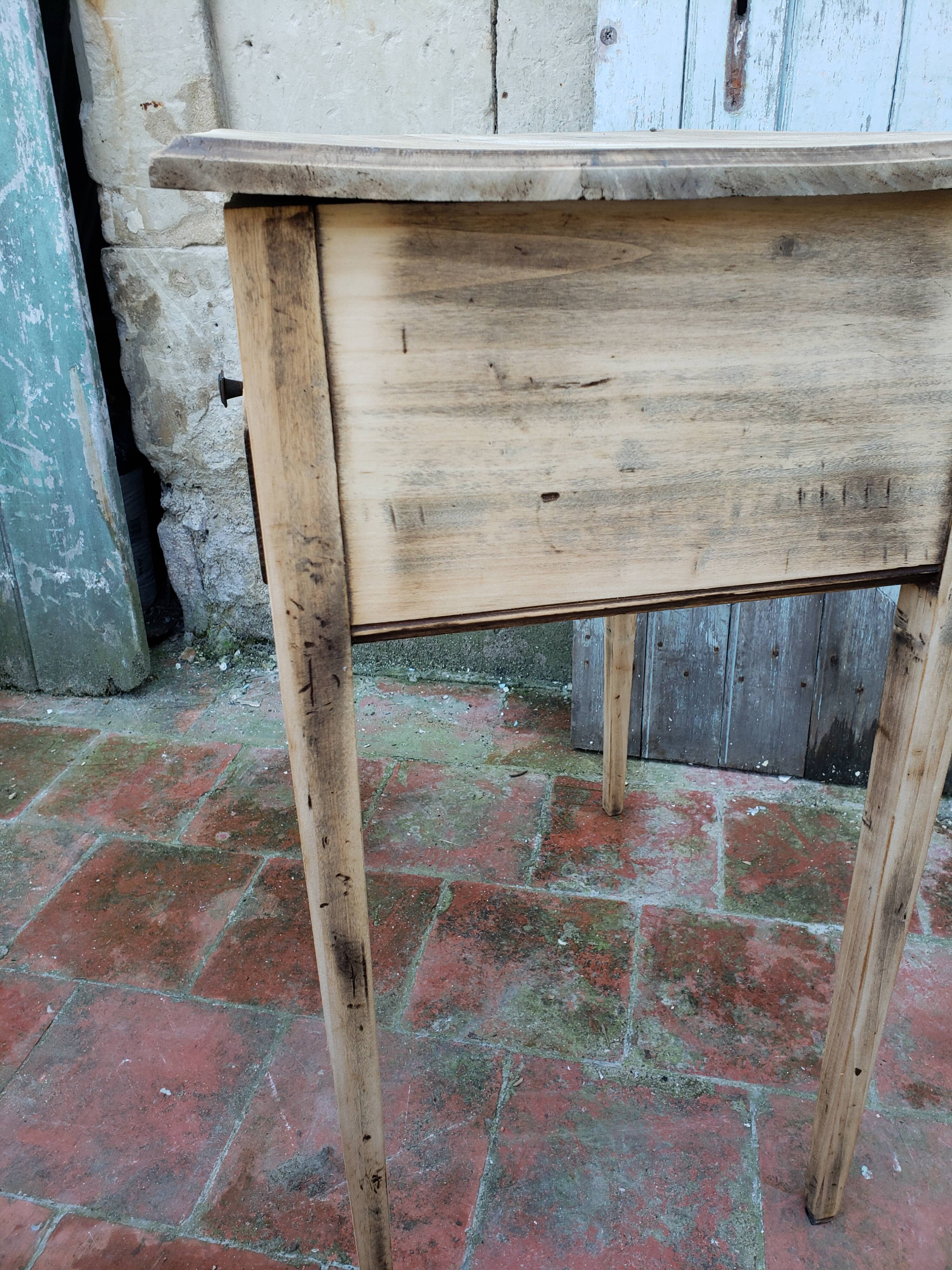 Bedside or raw wood worker