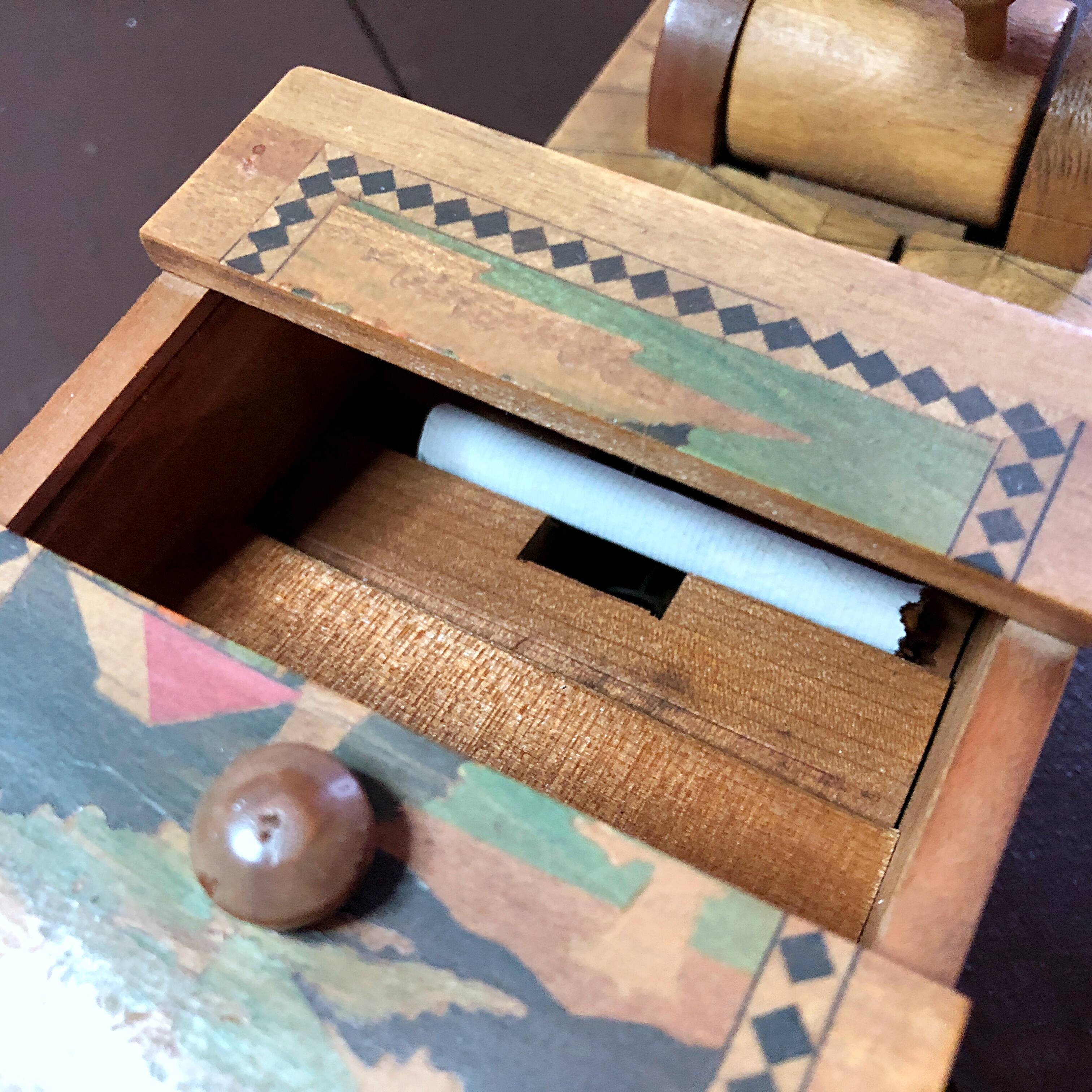 Cigarette dispenser inlaid wood Retro 30/40