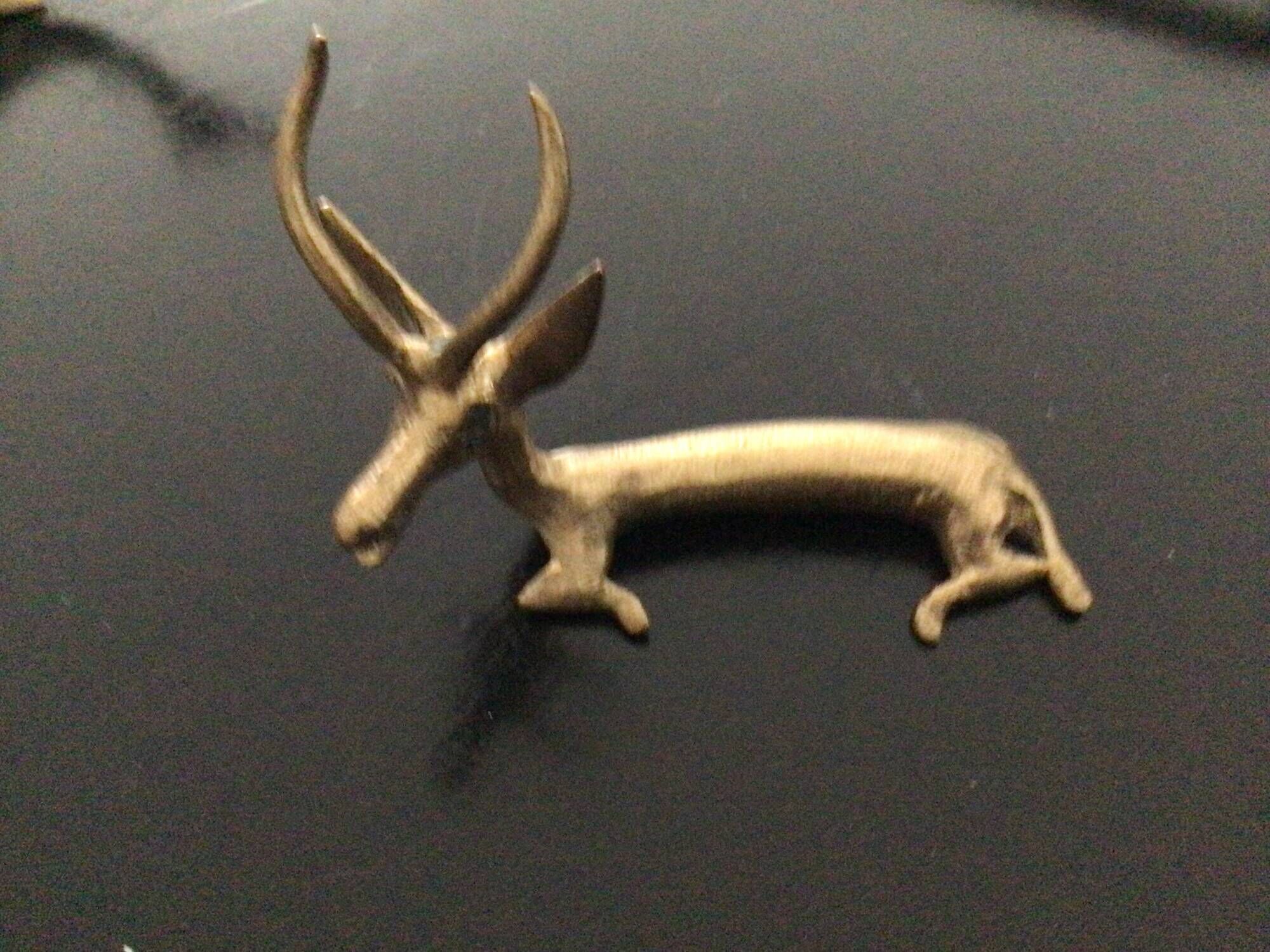 African knife holders