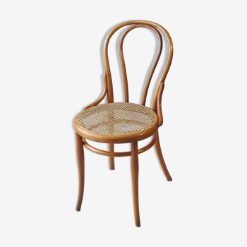 Chaise Thonet N°18, teinte merisier clair, vers 1890, cannée