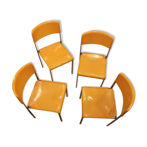 4 chaises L303 par Lafargue
