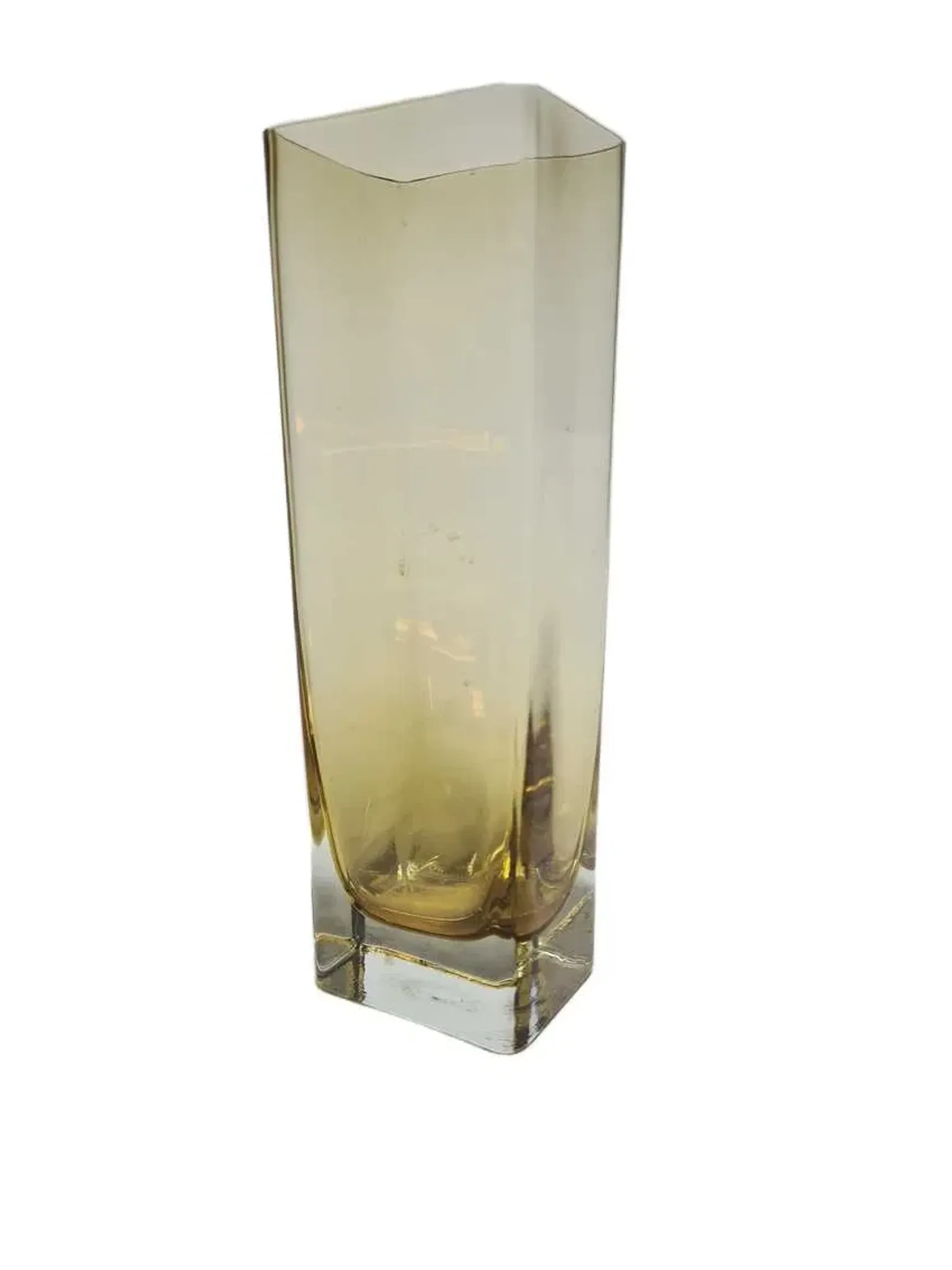 Vase postmoderne
