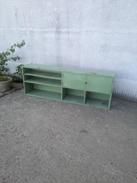 Locker, shelf