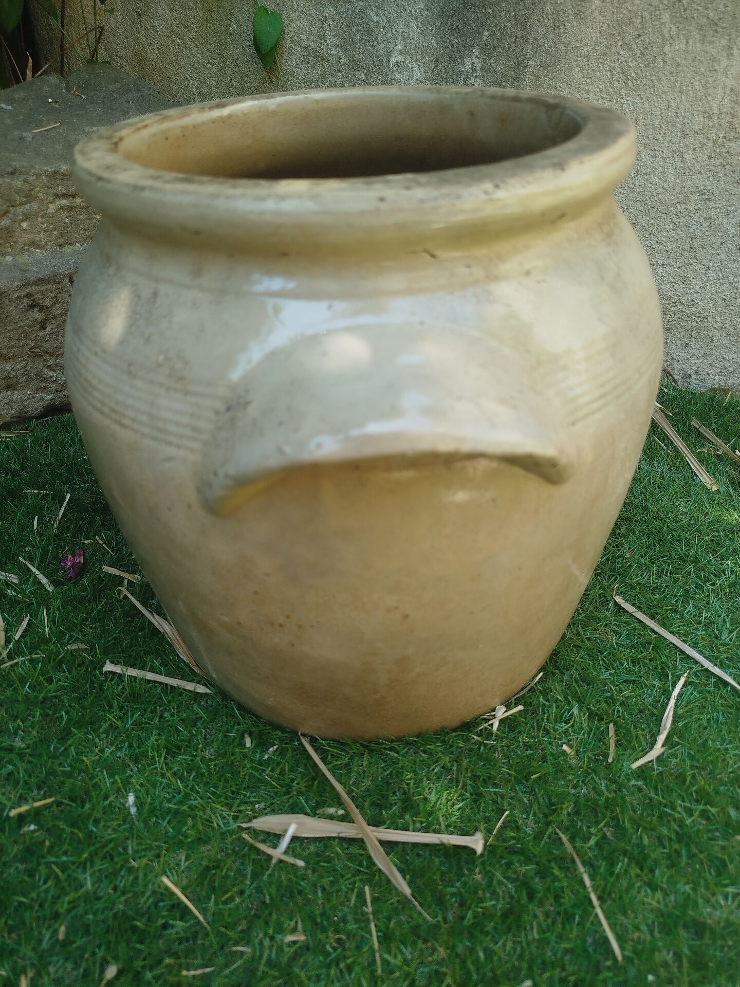 Ancienne poterie, pot à graisse