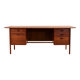 Model 207 rosewood desk by Arne Vodder