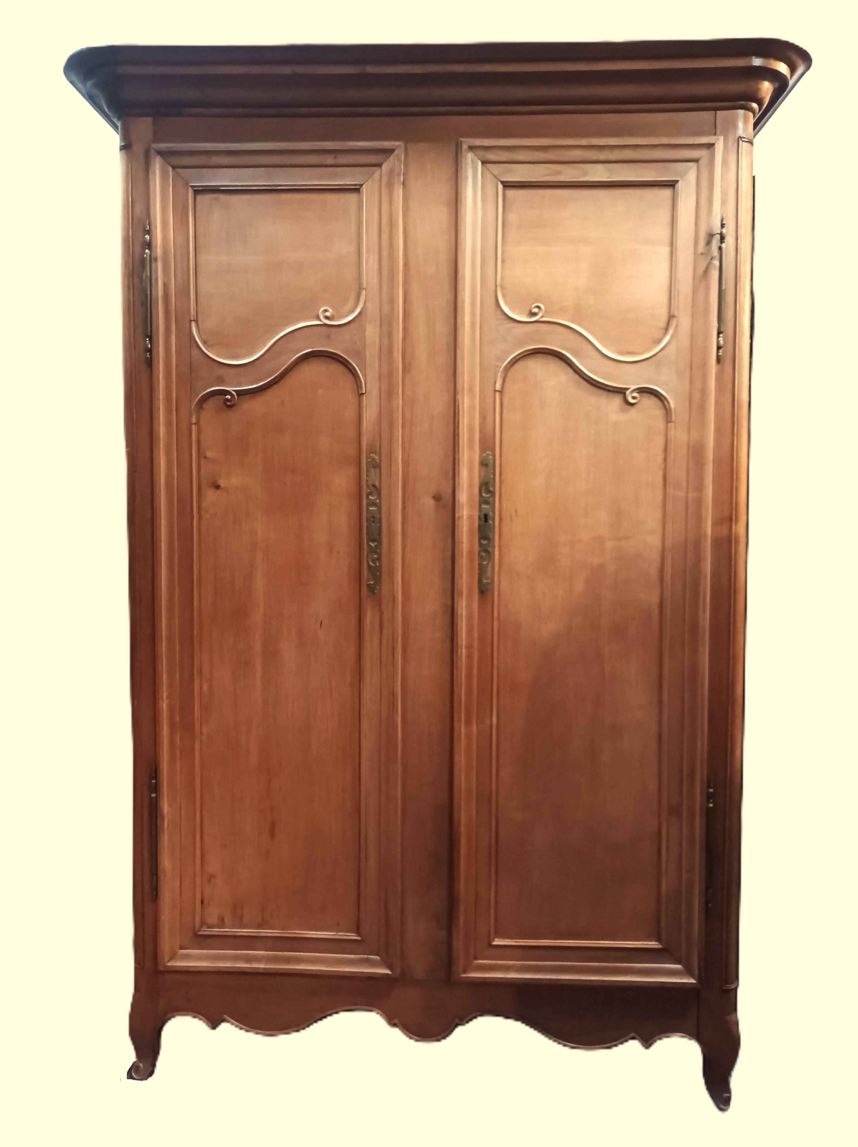 Louis XV wardrobe in light oak