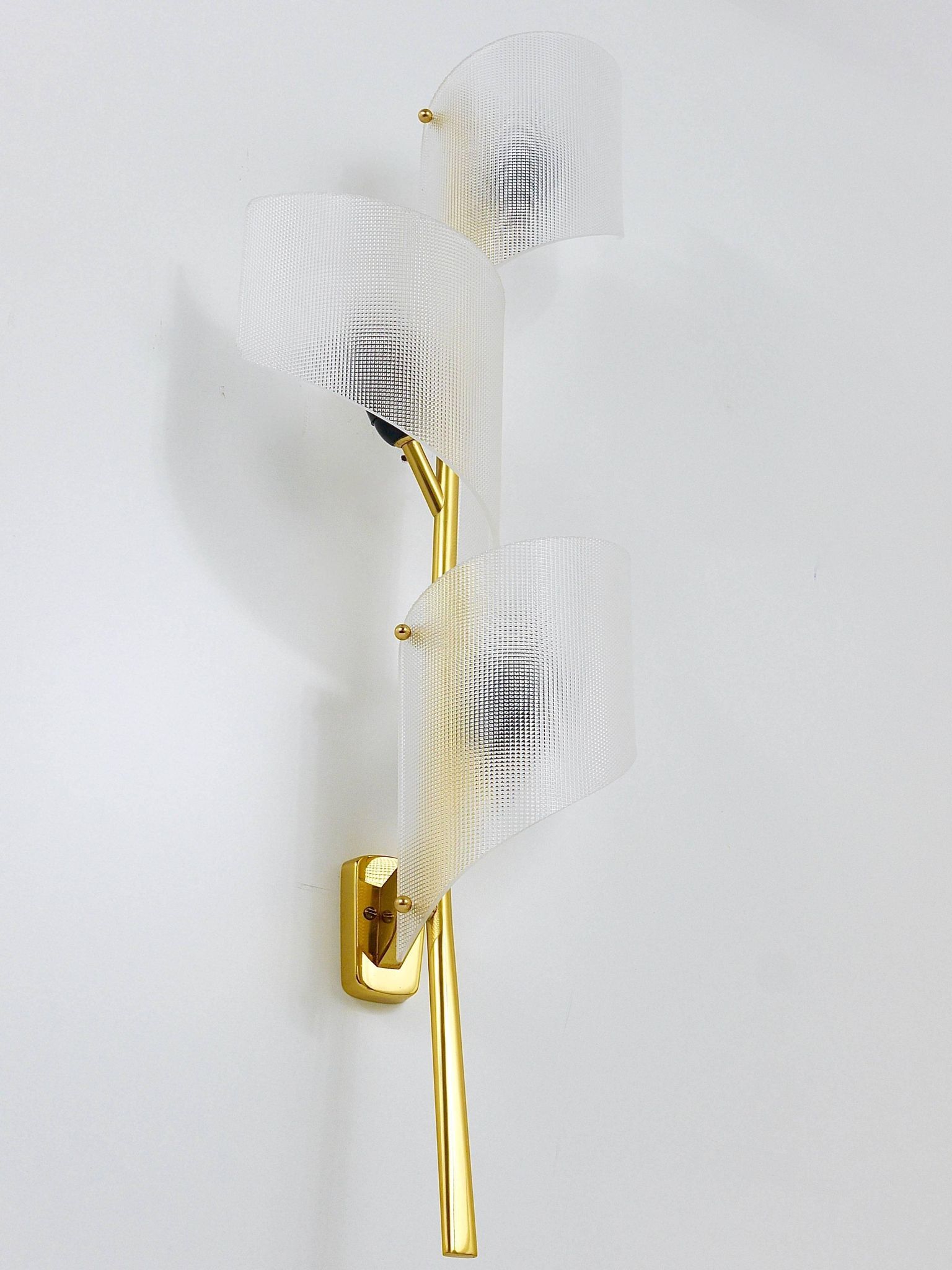 J.T. Kalmar Two Pairs of Large Floral Wall Sconces Auguri in Brass, Austria, 1950s