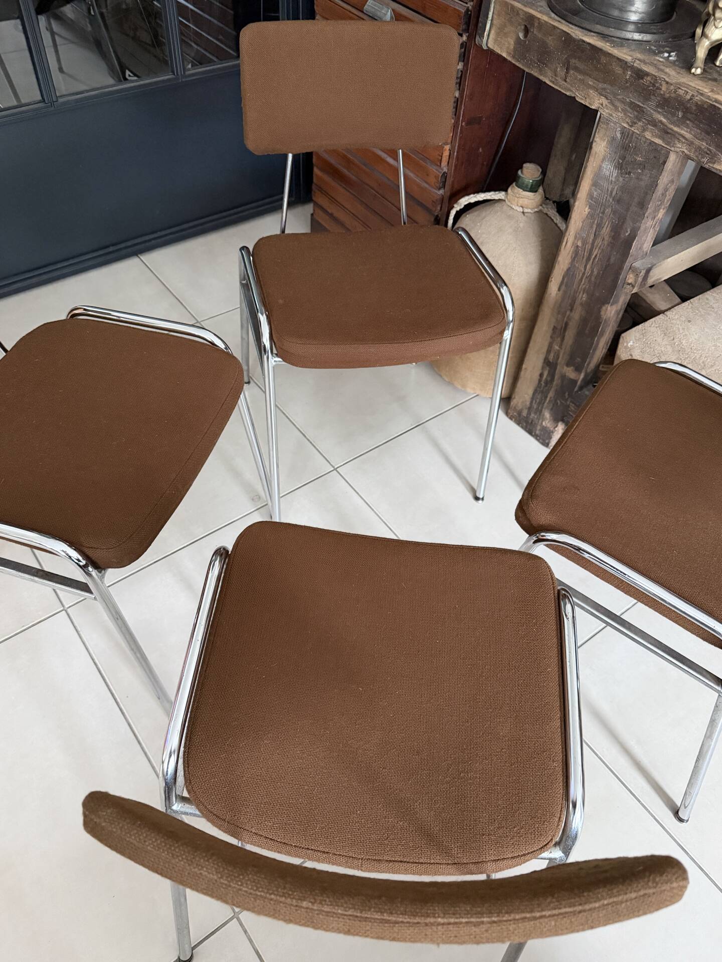 Set of 4 tubular chairs in chrome metal – Mid Century style