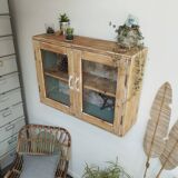 Small Bohemian Showcase