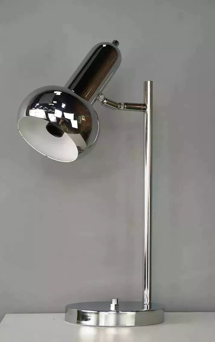 Lampe articulée en métal chromé années 60