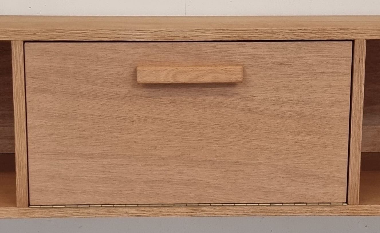 Runar wall unit