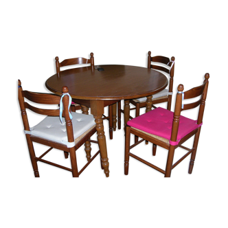 Table style Louis Philippe avec 4chaises