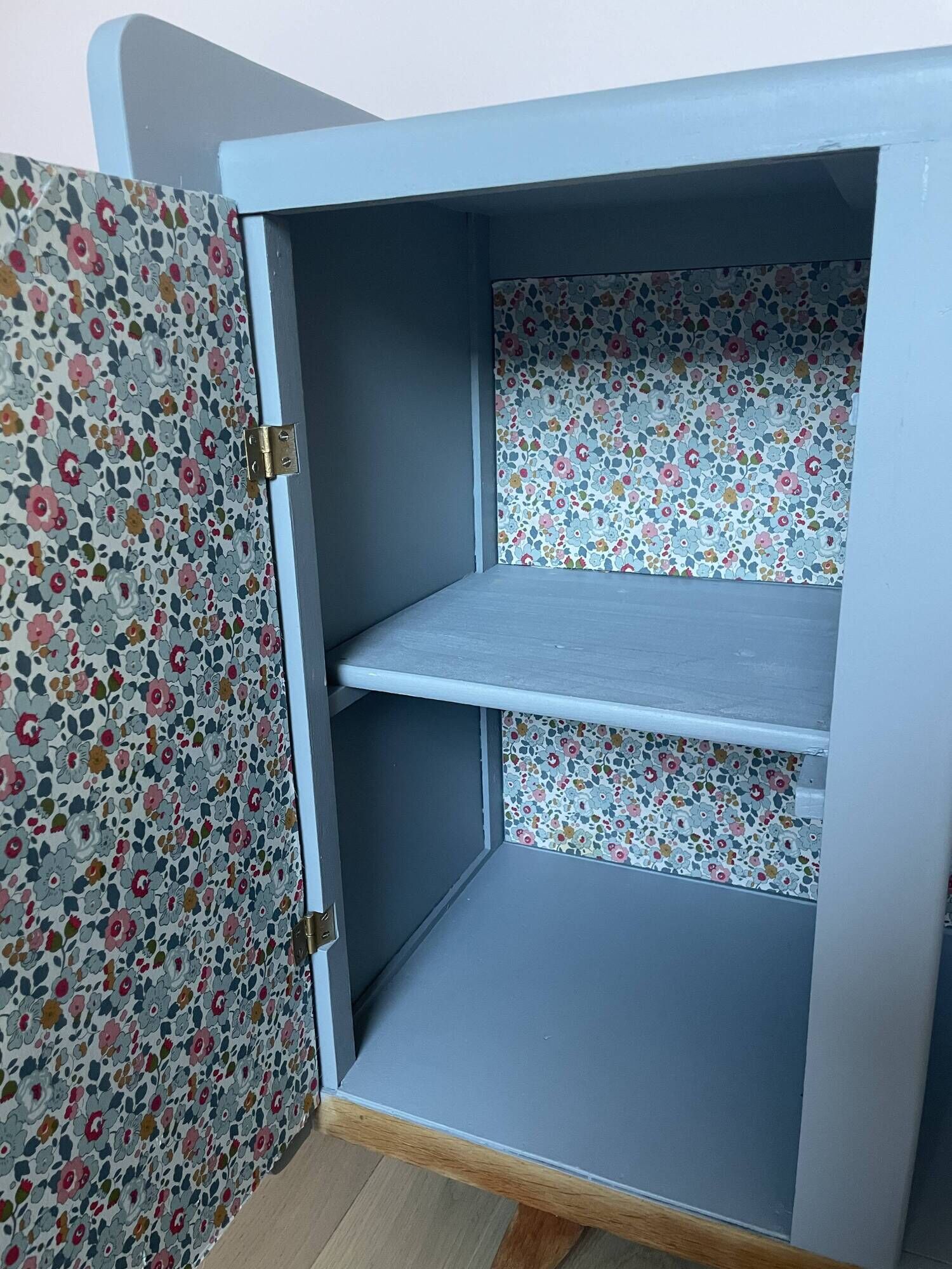 Meuble vintage scandinave rénové - Liberty Betsy