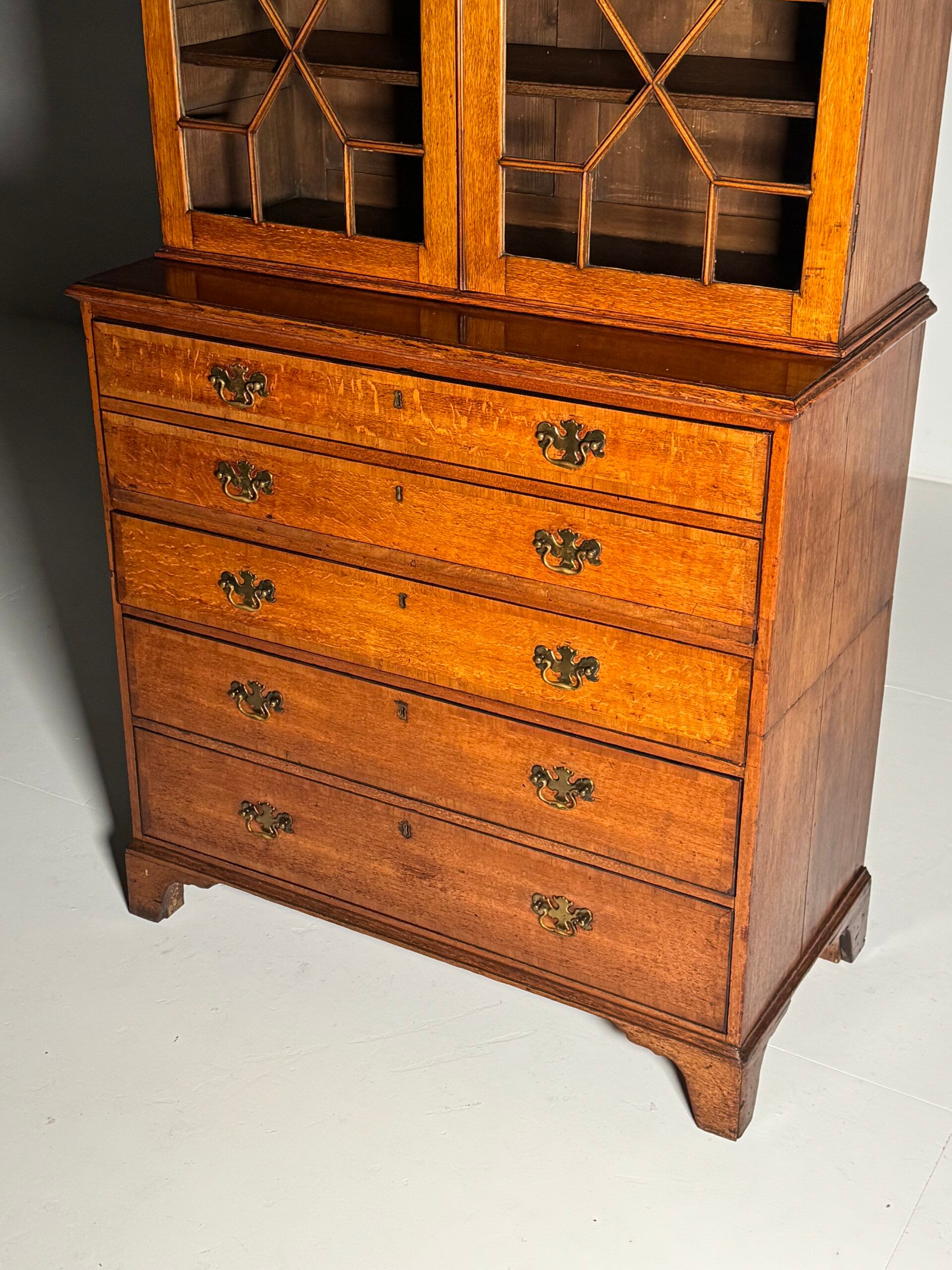 Bureau bibliothèque anglais vers 1800