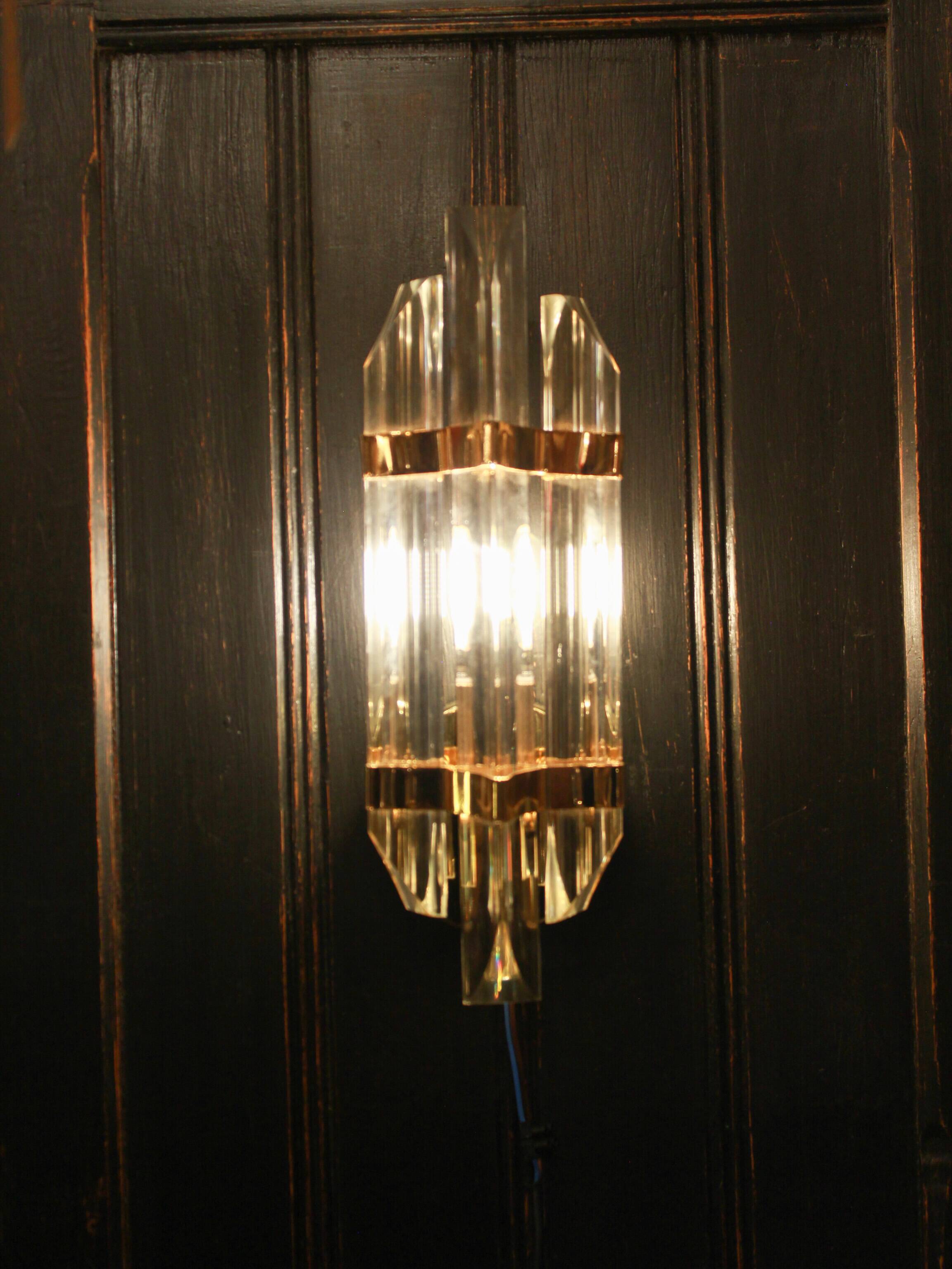Pair of Venini wall lights, produced in Italy in the 1970s.