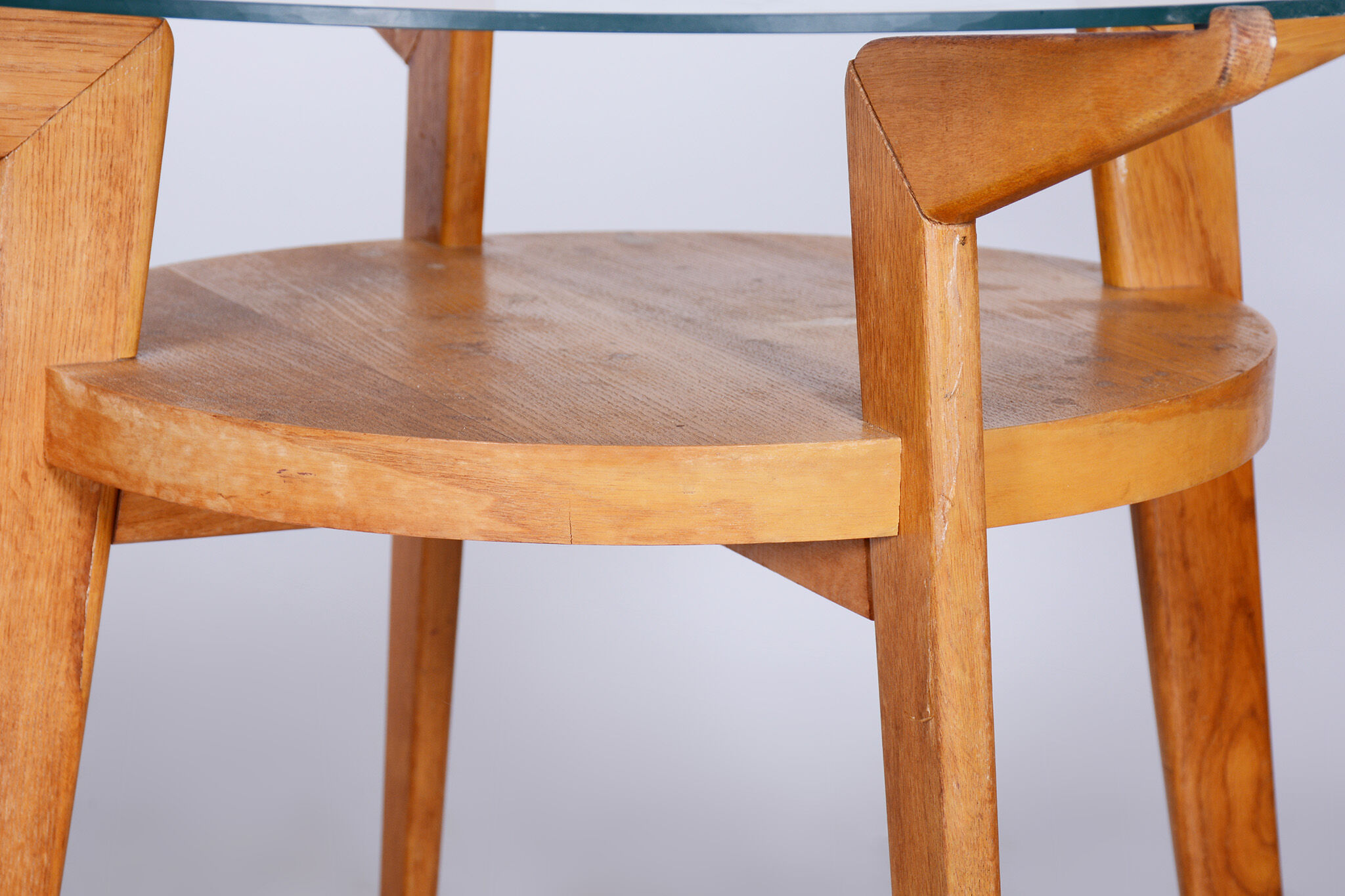 Mid-century small round table, jitona sobeslav, oak, glass, czechia, 1950s