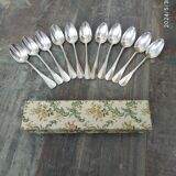 Dessert spoons