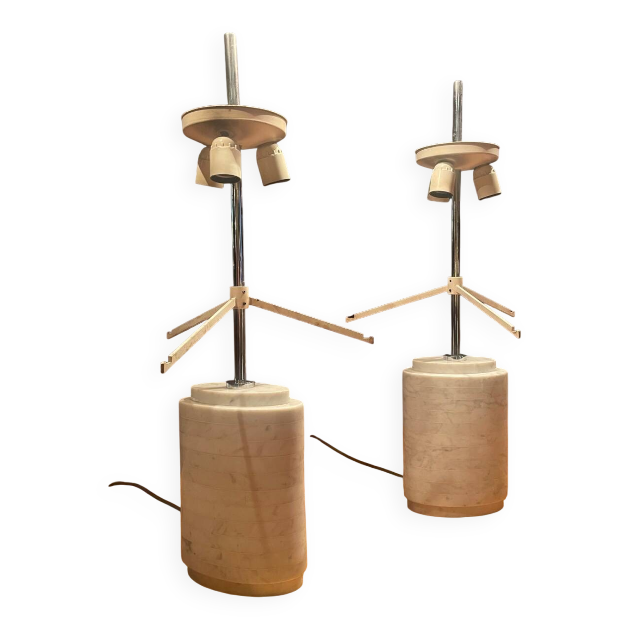 2 Knoll Lamps