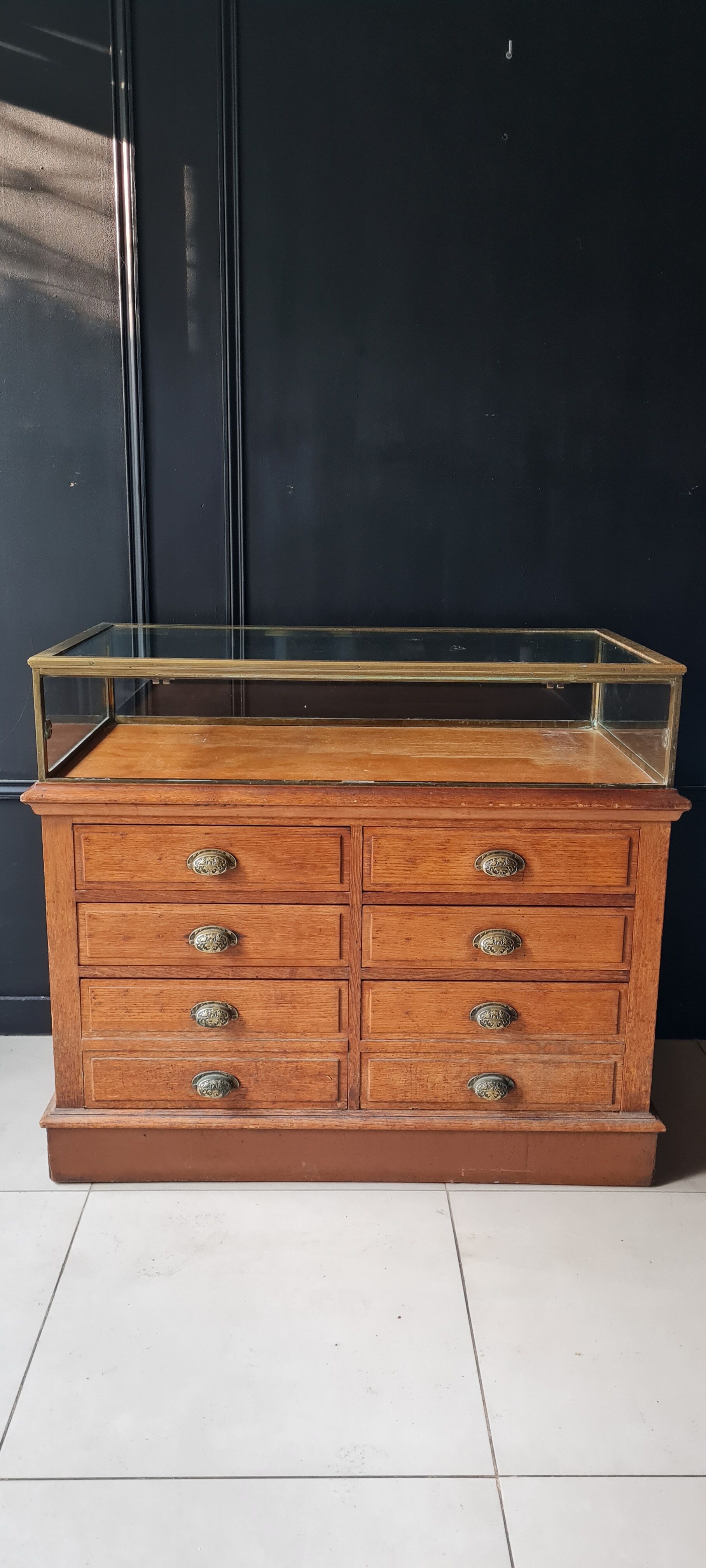 Showcase furniture