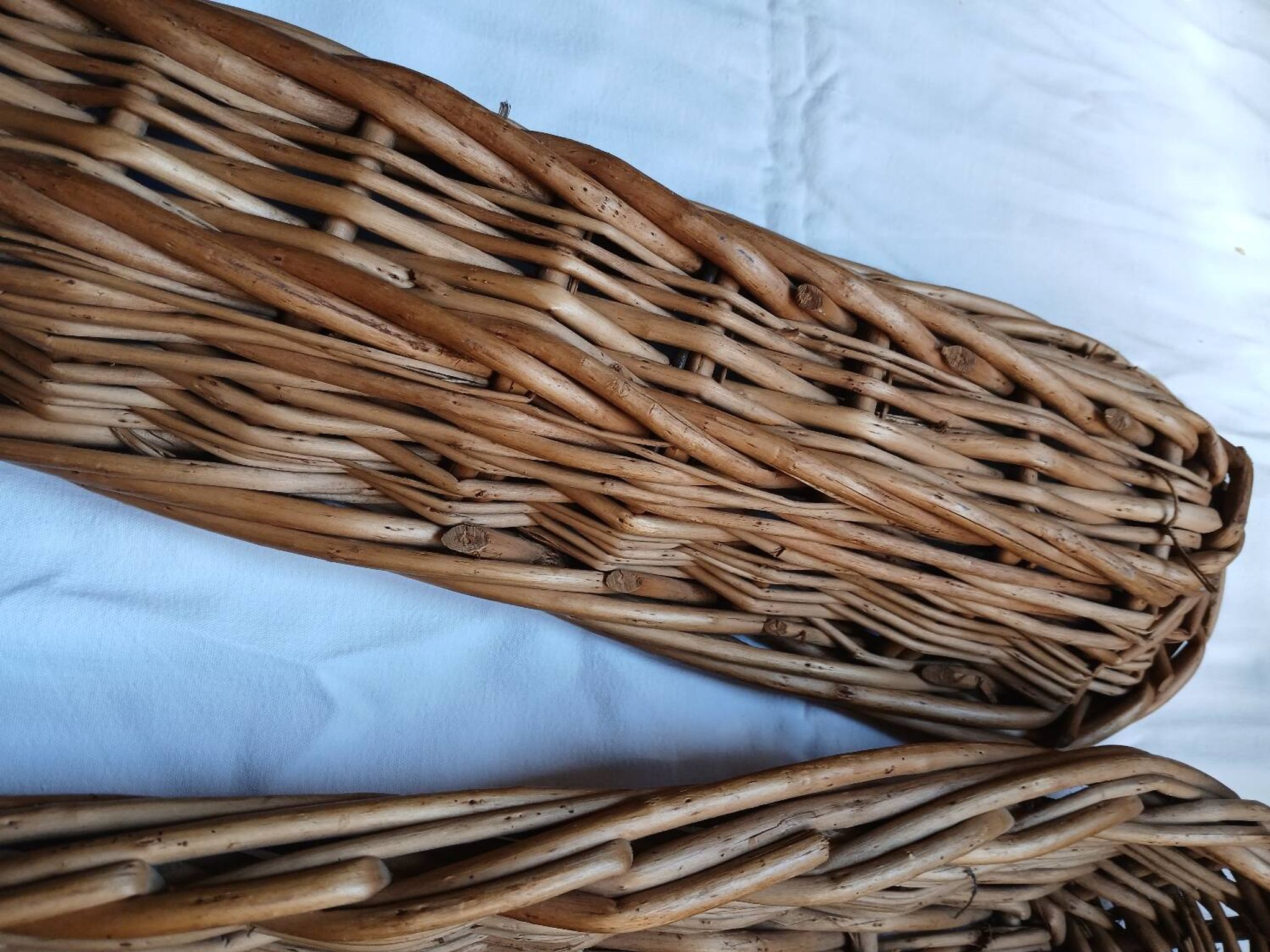 2 baker's baskets