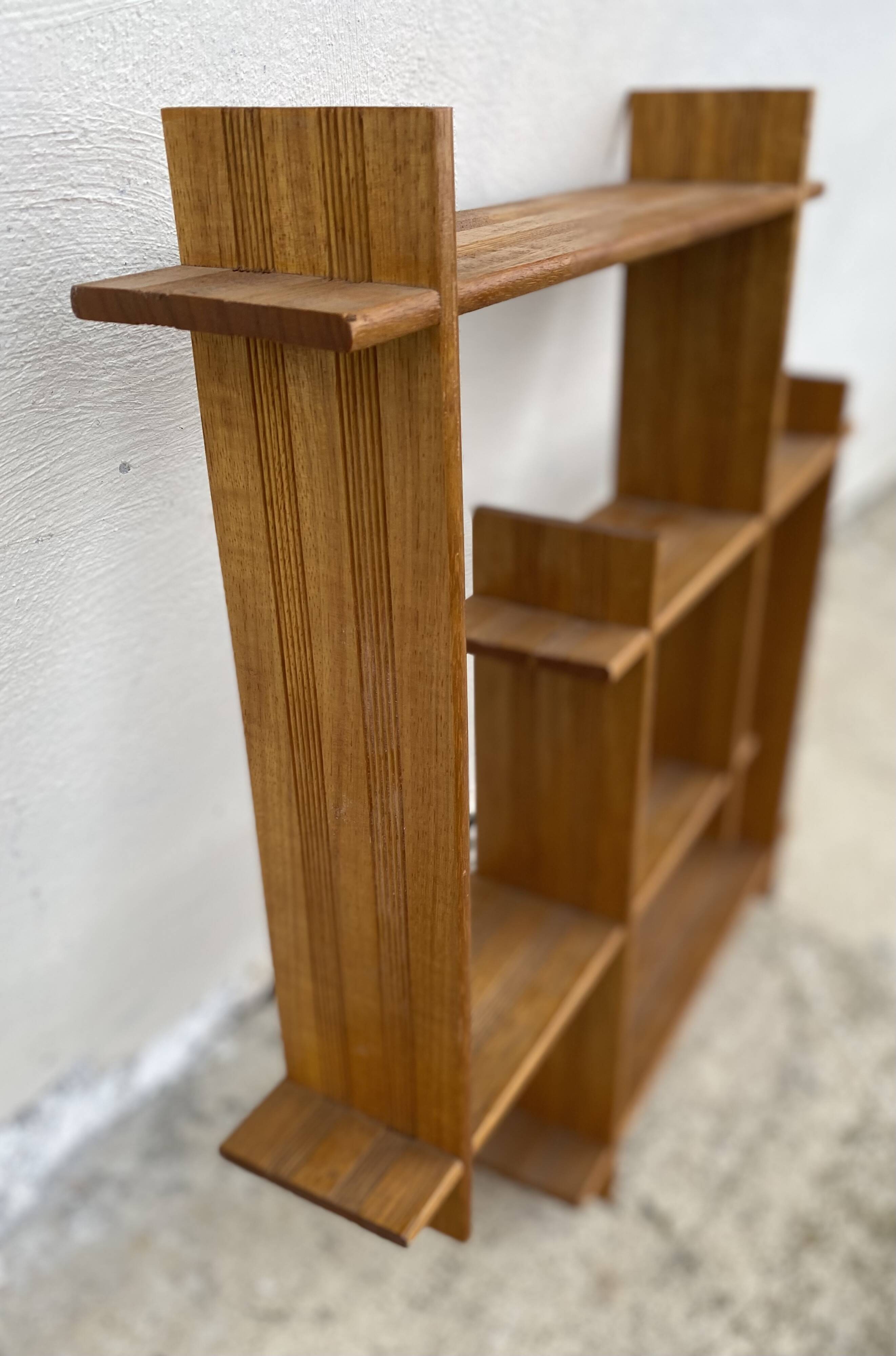 Small vintage modernist asymmetrical wall shelf 1980