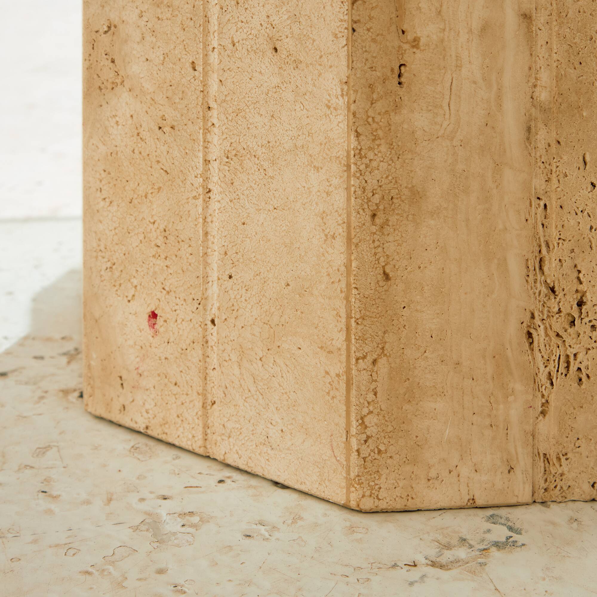 Italian limestone coffee table (MK9883)