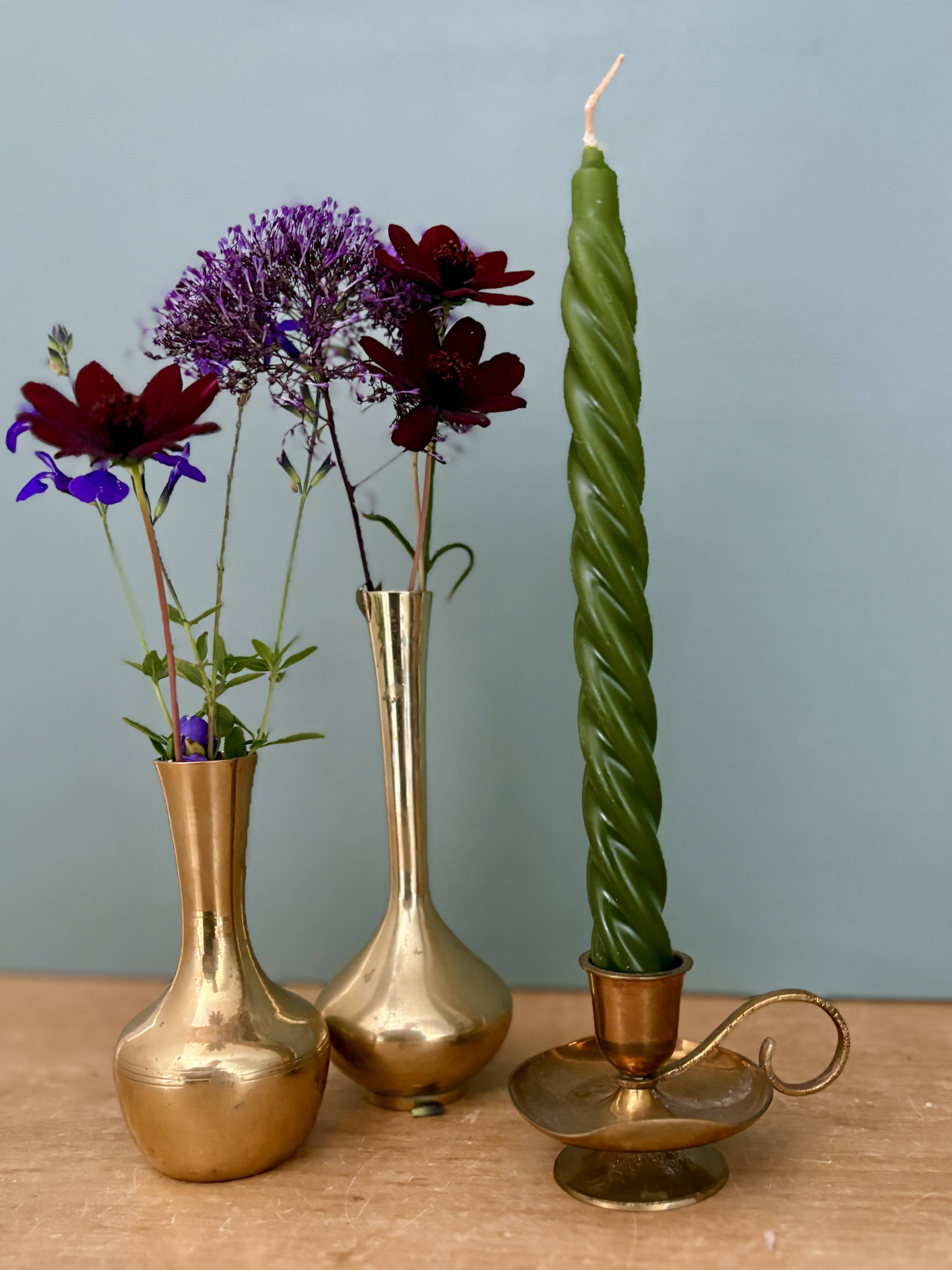 Antique brass candlestick (B3)