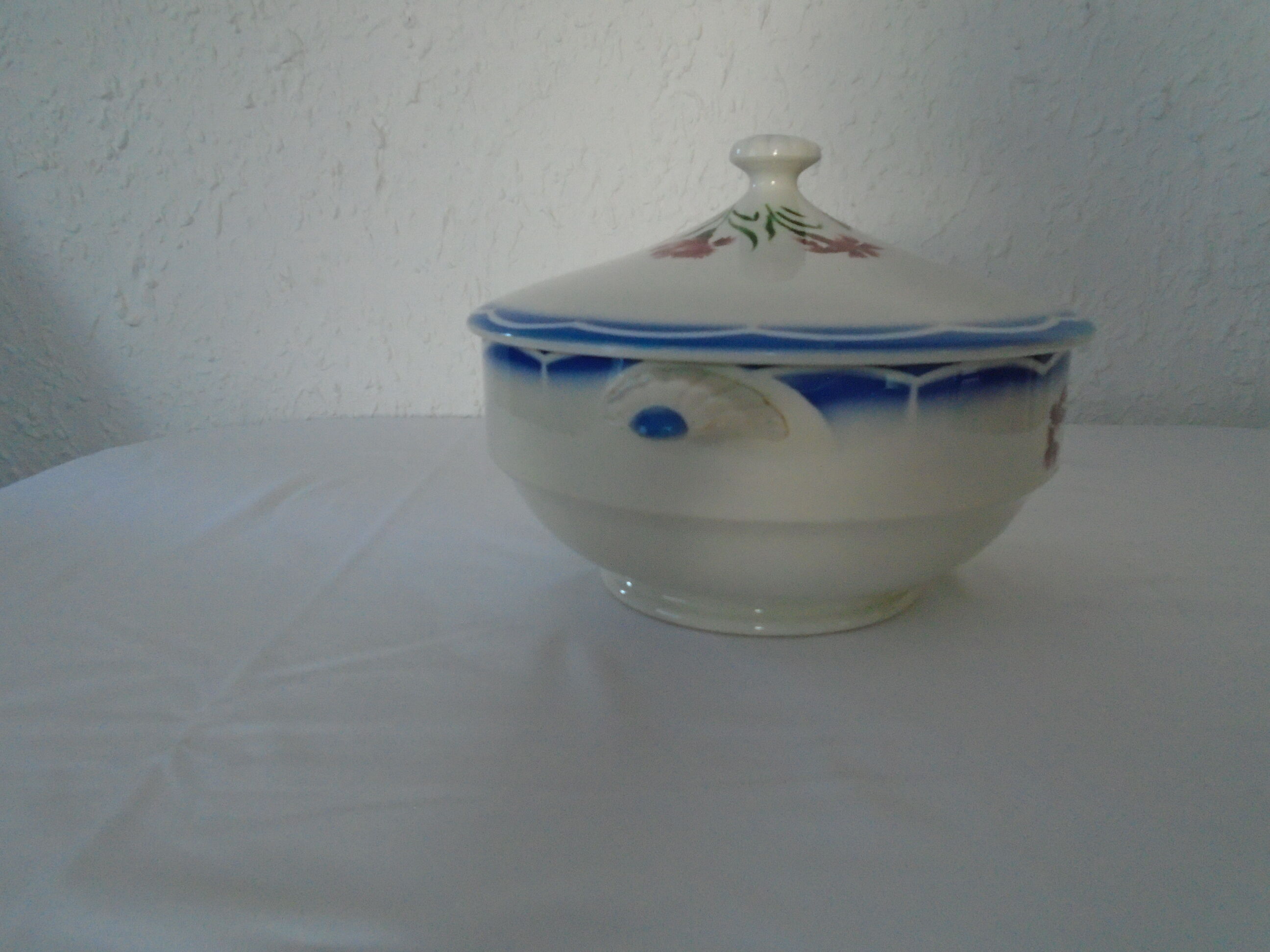 Soupière vegetable flat model Elorn Sarreguemines Digoin faience old
