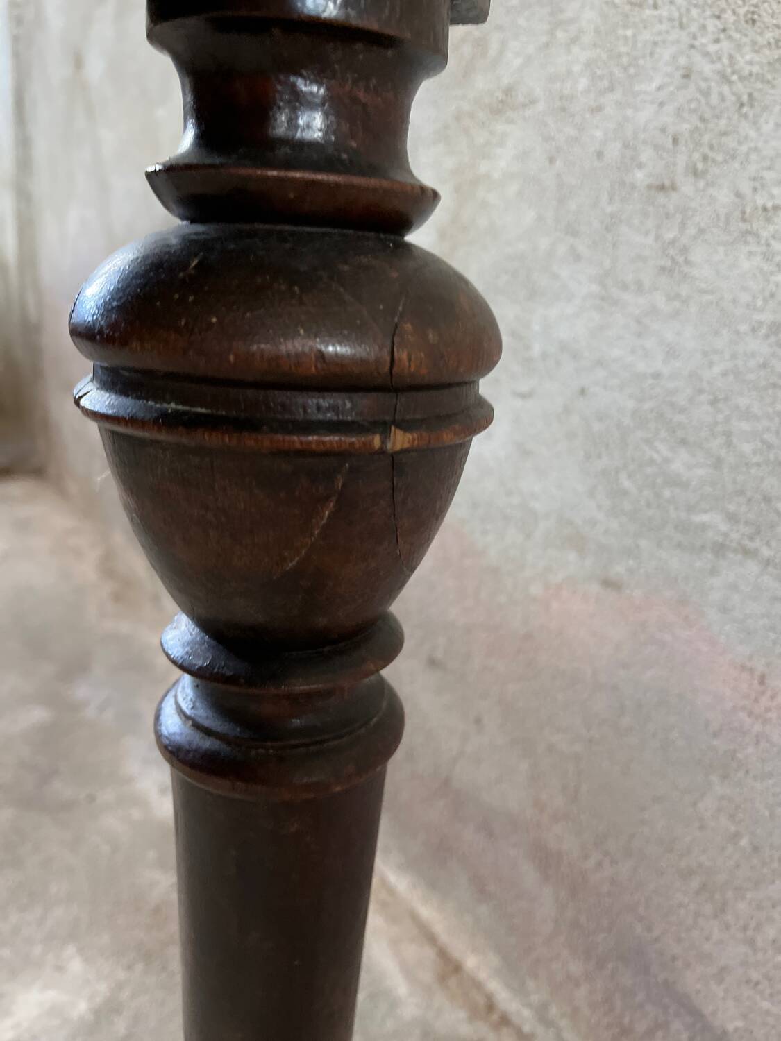 Antique 1-drawer desk in Henri II style