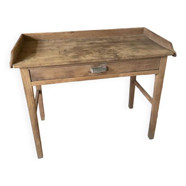 Bureau d’atelier en bois