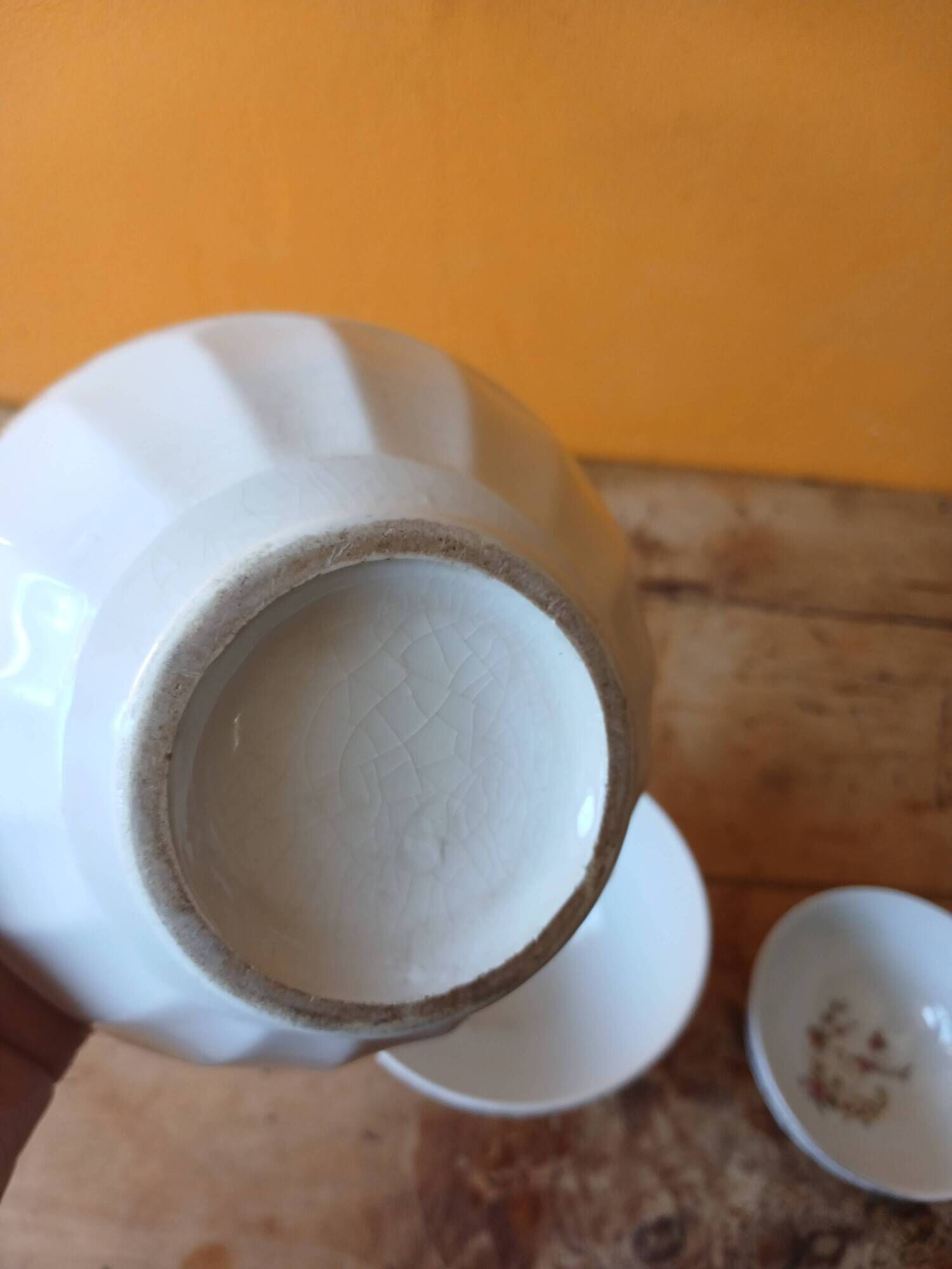 Set of 3 white and gold antique bowls - porcelain cups