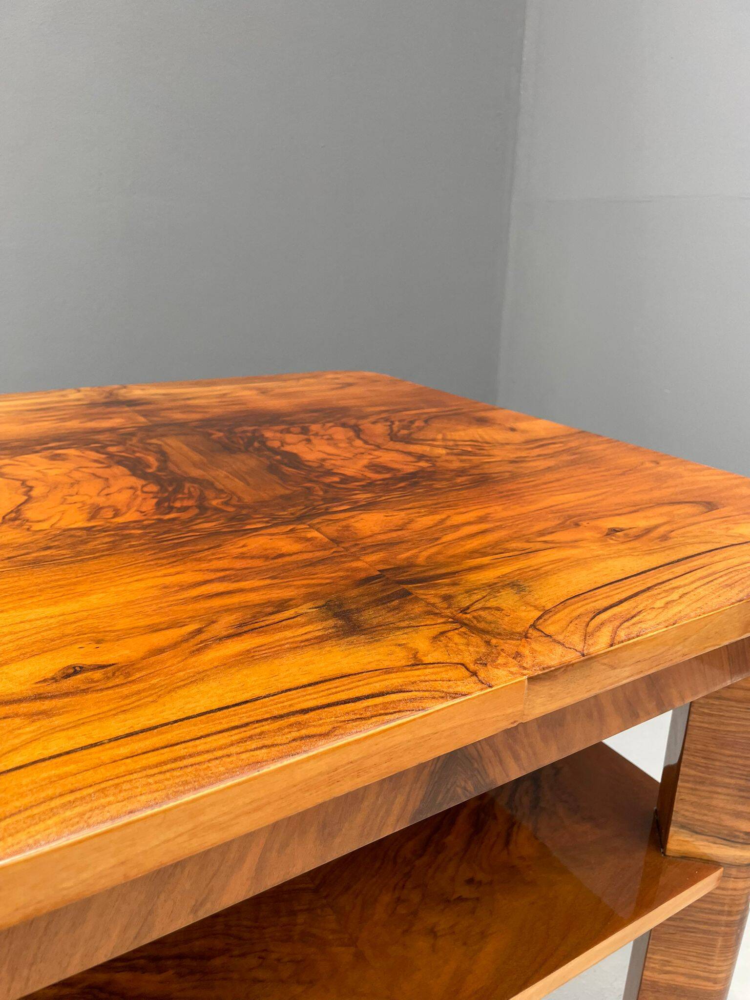 Table basse Art déco à deux niveaux en chêne massif, années 1930