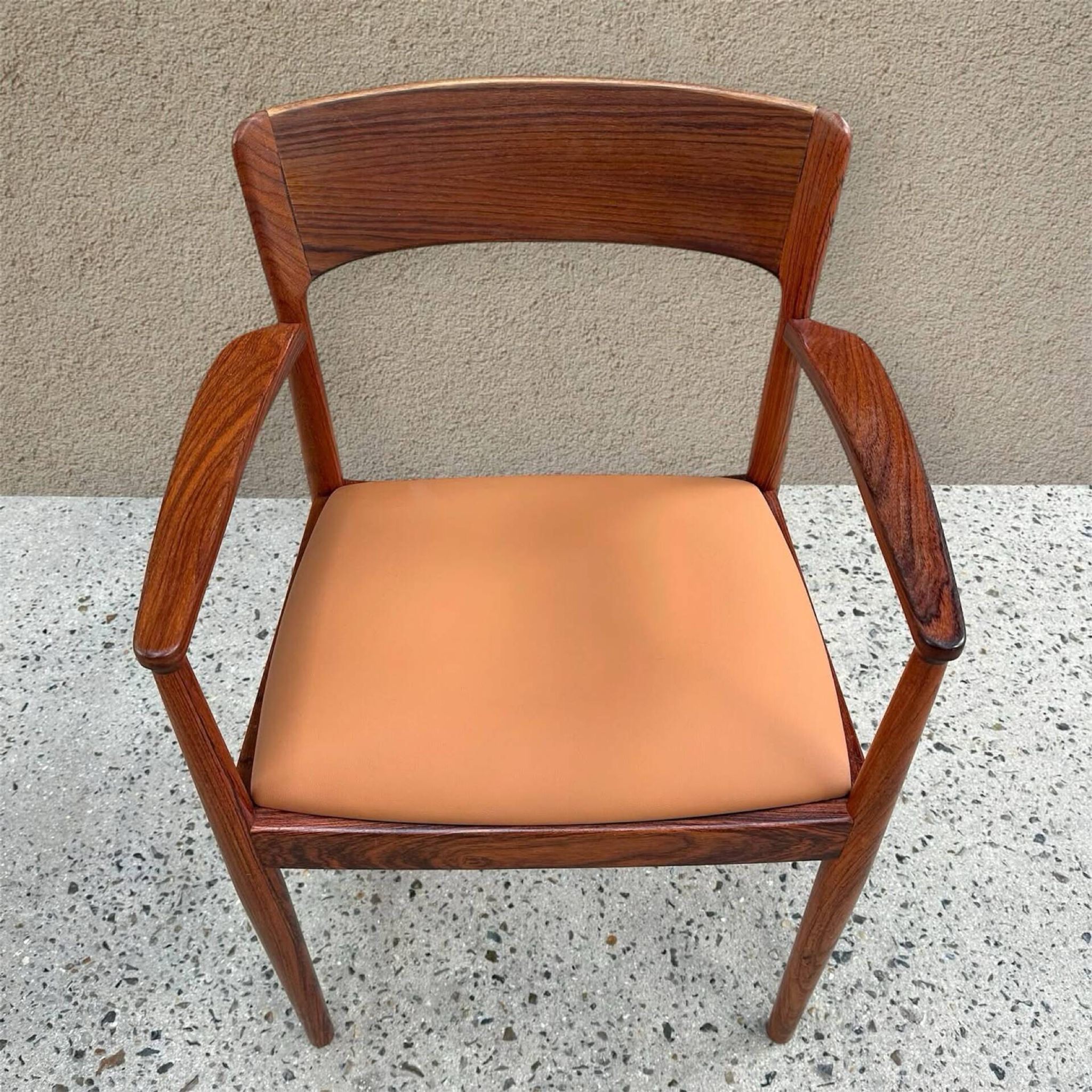 Paire de fauteuils par Henning Kjaernulf, 1960